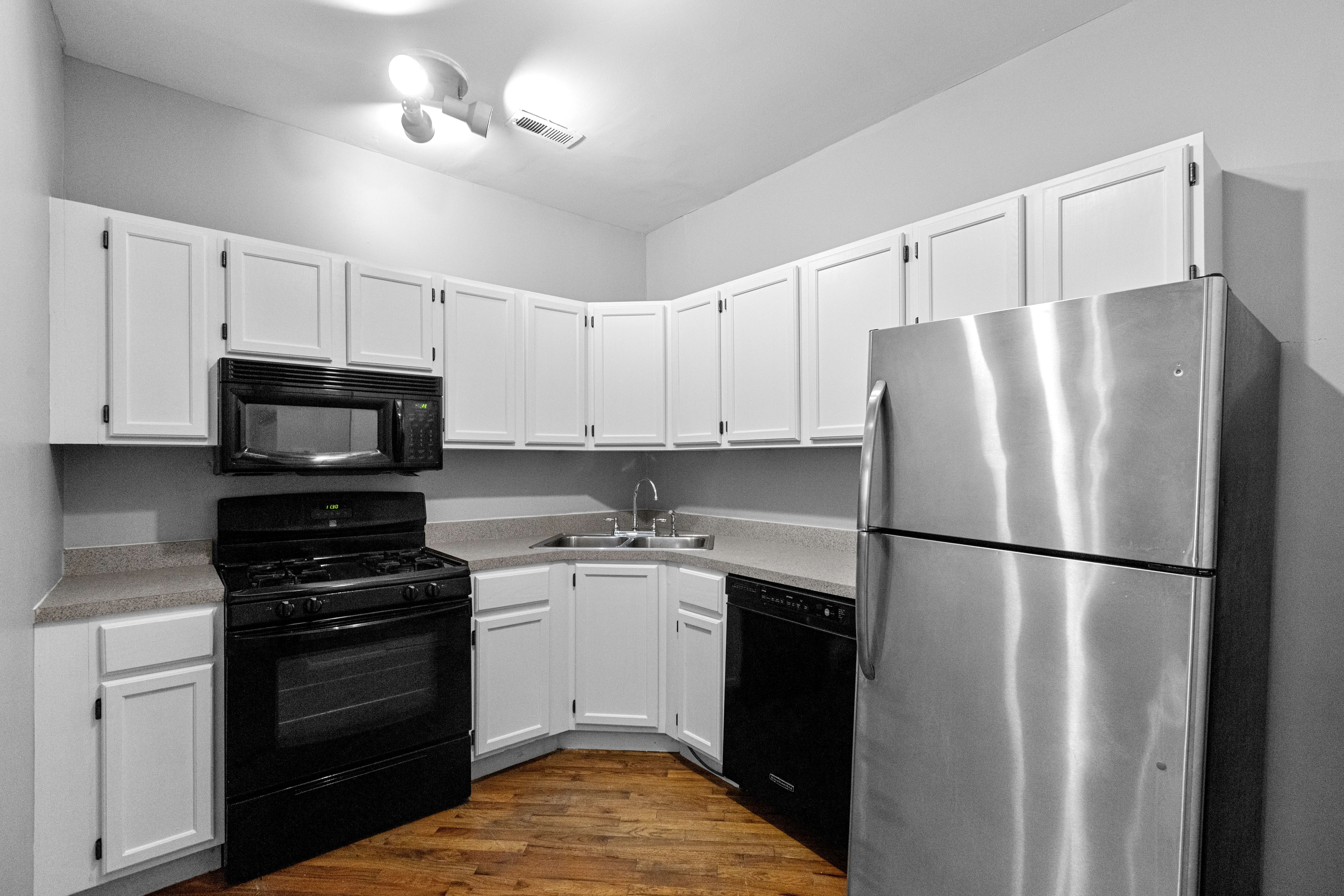 2313 W McLean Ave, ,  60647, USA 60647-unit#1W-Chicago-IL