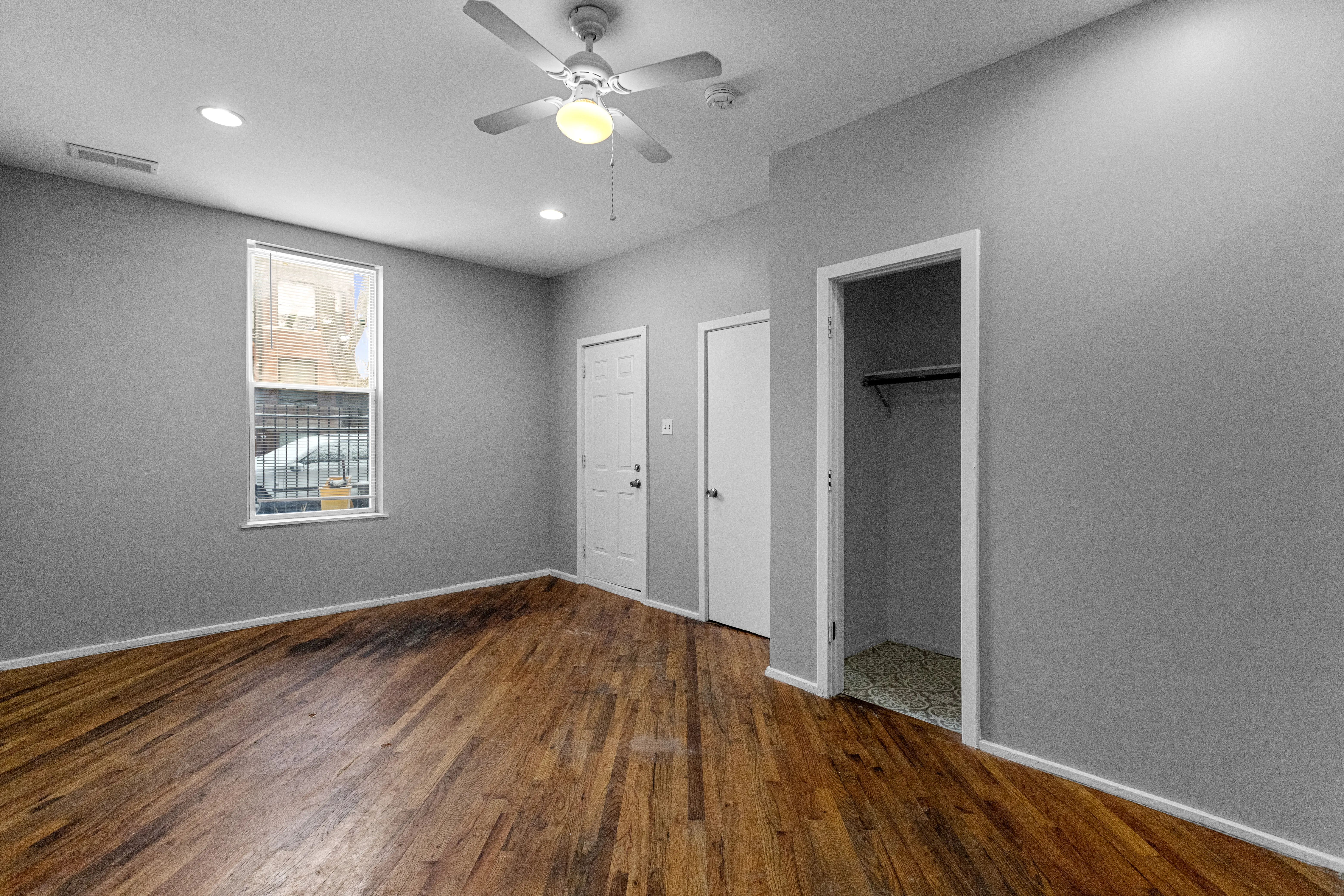2313 W McLean Ave, ,  60647, USA 60647-unit#1W-Chicago-IL