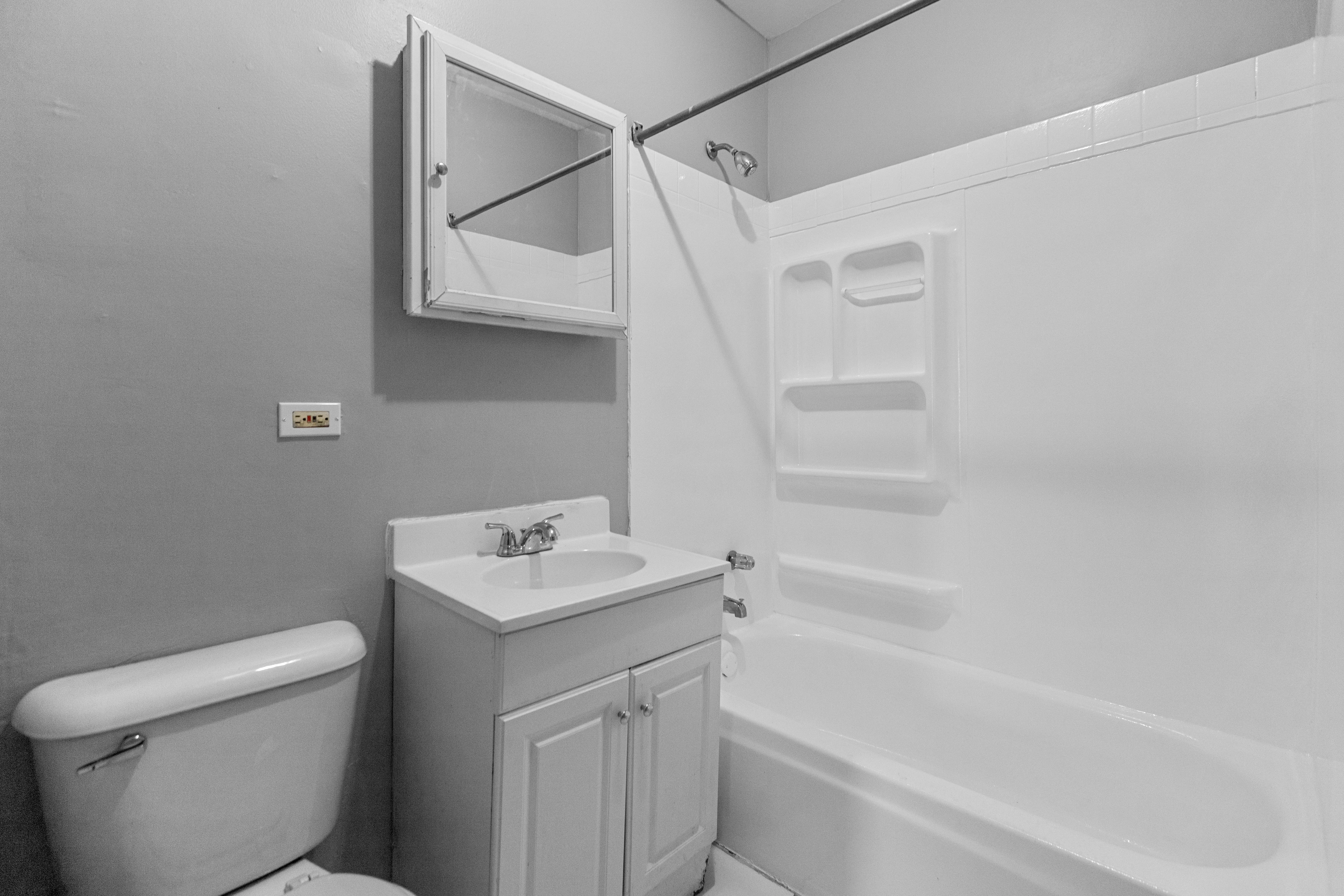 2313 W McLean Ave, ,  60647, USA 60647-unit#1W-Chicago-IL