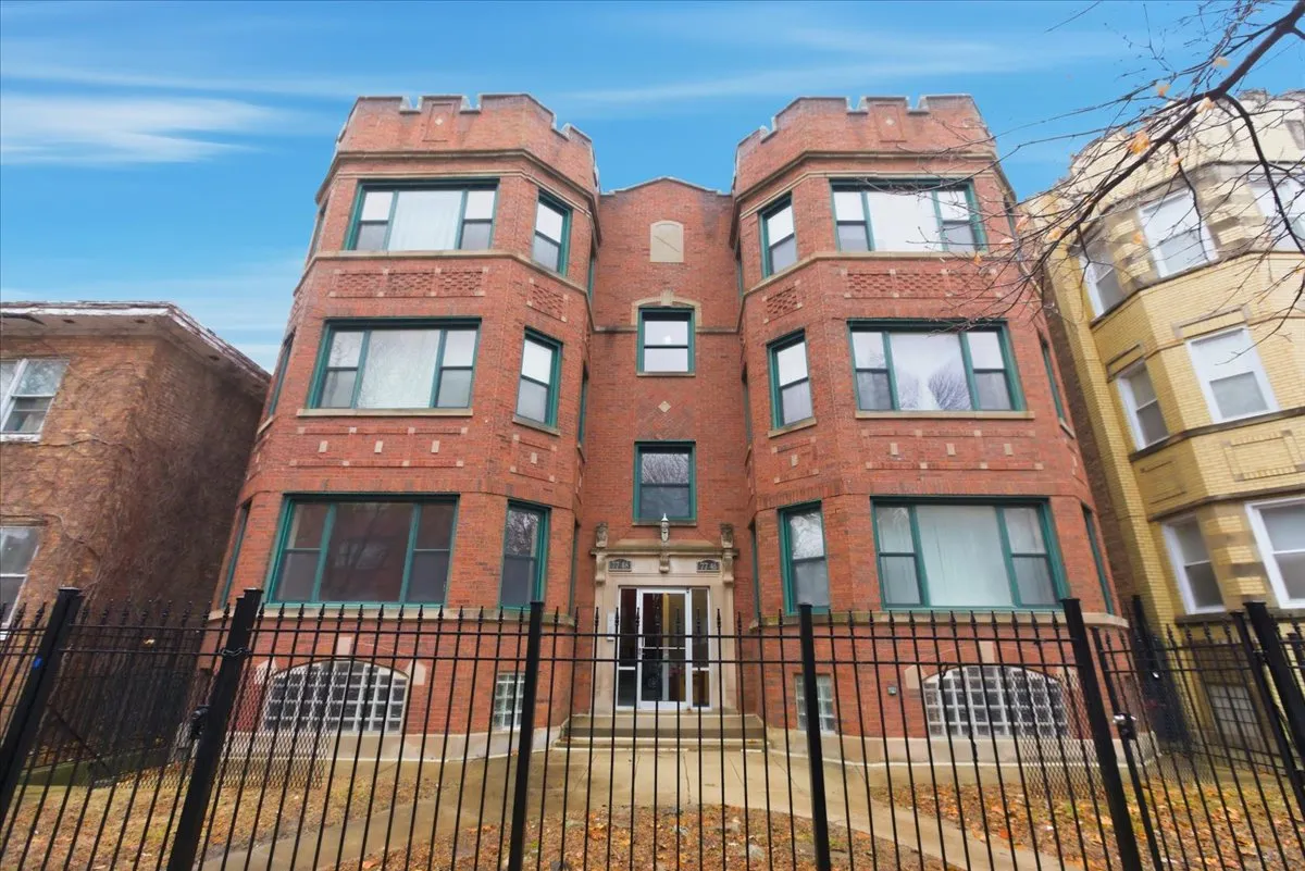 7748 S Yates Blvd, , 60649, USA 60649-unit#1S-Chicago-IL