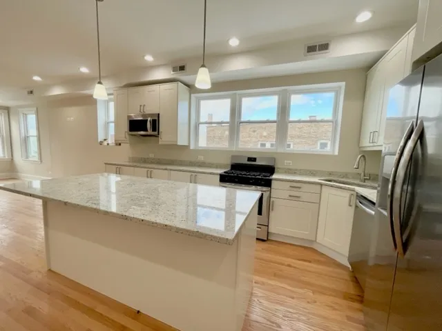 5506 N Glenwood Ave, ,  60640, USA 60640-unit#2-Chicago-IL