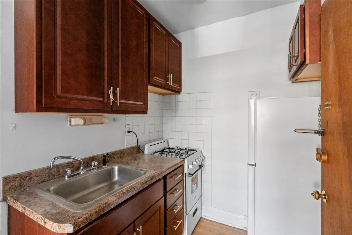 658 W Oakdale Ave, , 60657, USA 60657-unit#3C-Chicago-IL