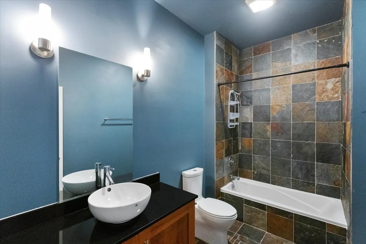 207 E 31st St, ,  60616, USA 60616-unit#5B-Chicago-IL