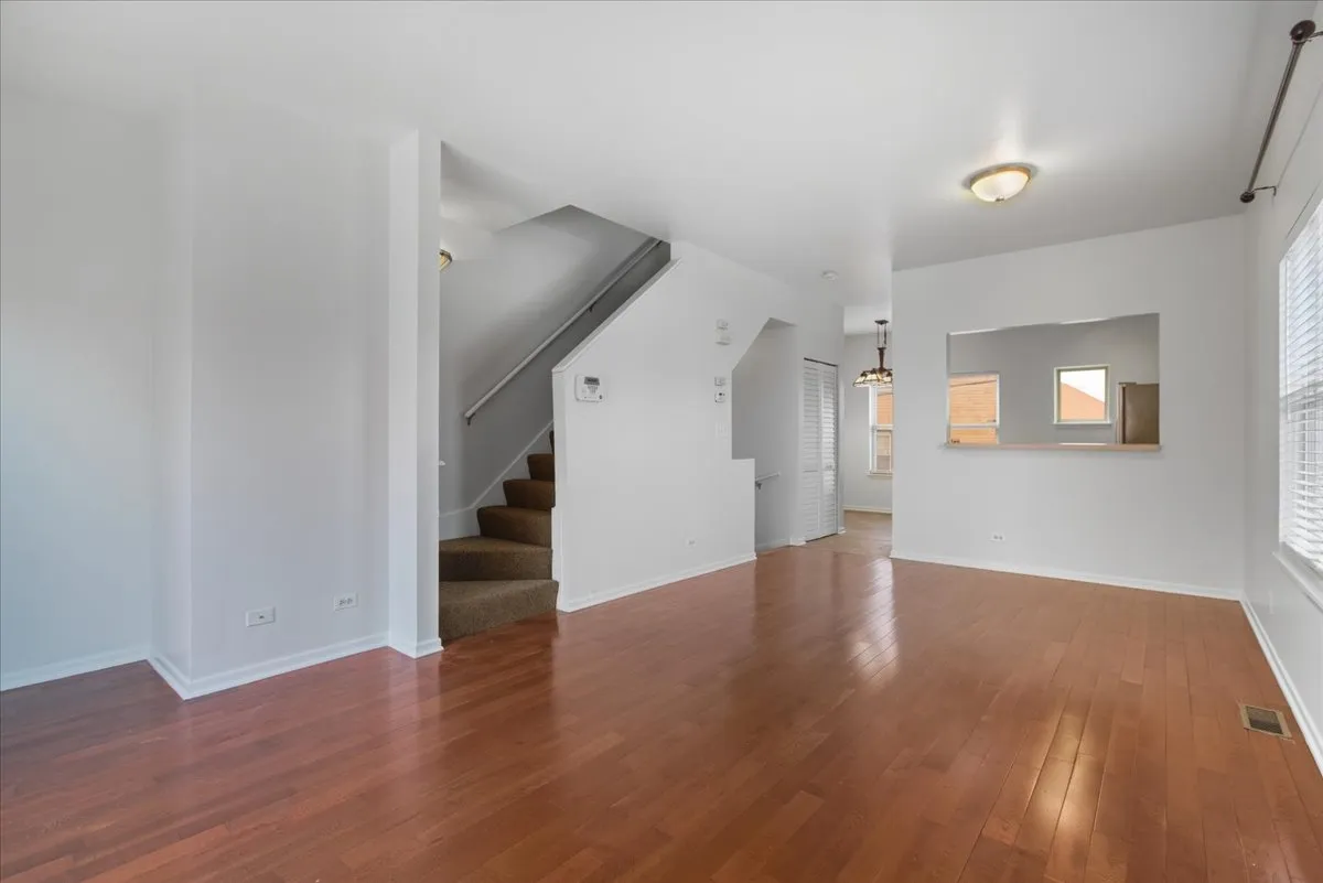 4530 S Woodlawn Ave, , 60653, USA 60653-unit#801-Chicago-IL