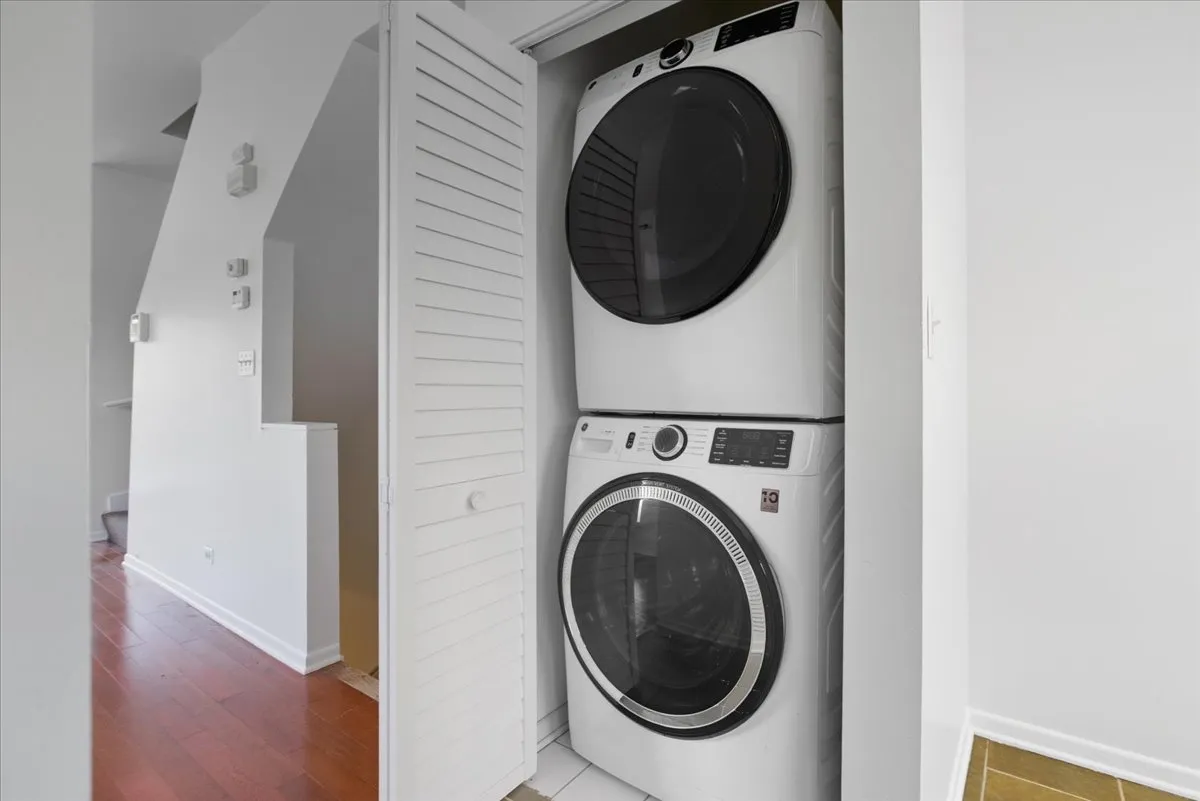 4530 S Woodlawn Ave, , 60653, USA 60653-unit#801-Chicago-IL