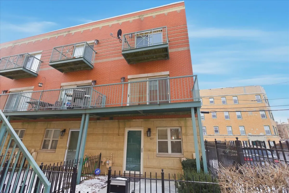 4530 S Woodlawn Ave, , 60653, USA 60653-unit#801-Chicago-IL