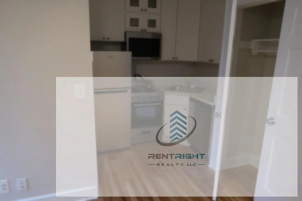 4526 N Sheridan Rd, , 60640, USA 60640-unit#304-Chicago-IL