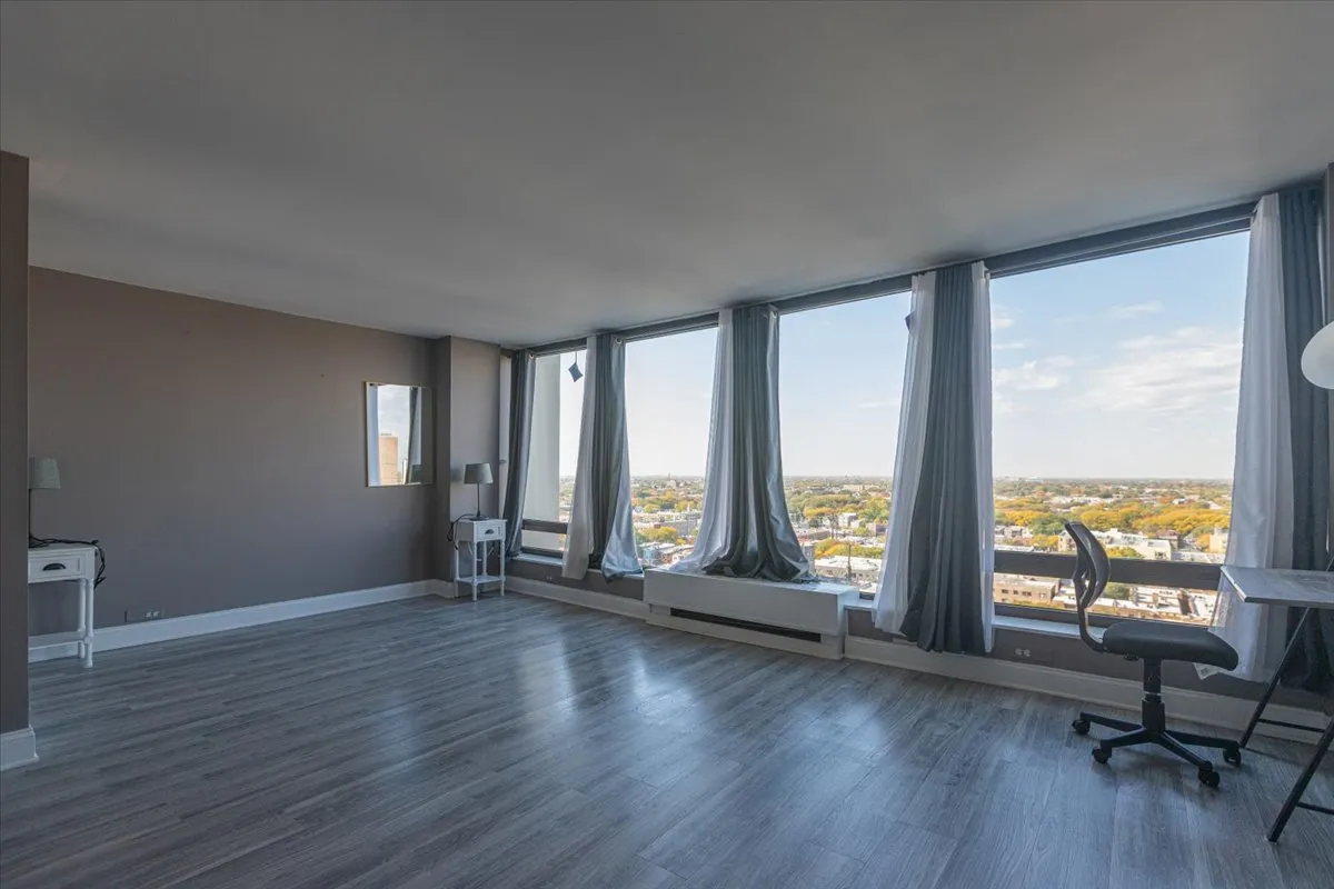 5445 N Sheridan Rd, , 60640, USA 60640-unit#1905-Chicago-IL