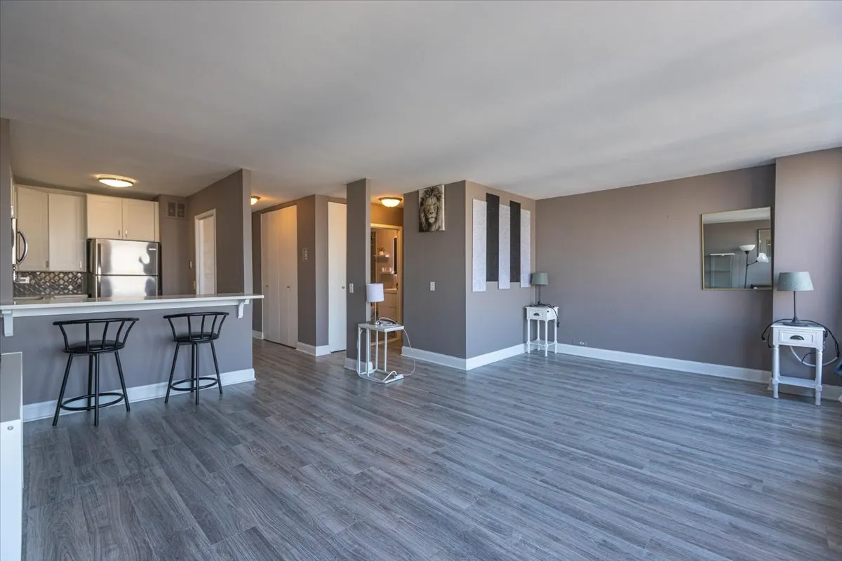 5445 N Sheridan Rd, , 60640, USA 60640-unit#1905-Chicago-IL