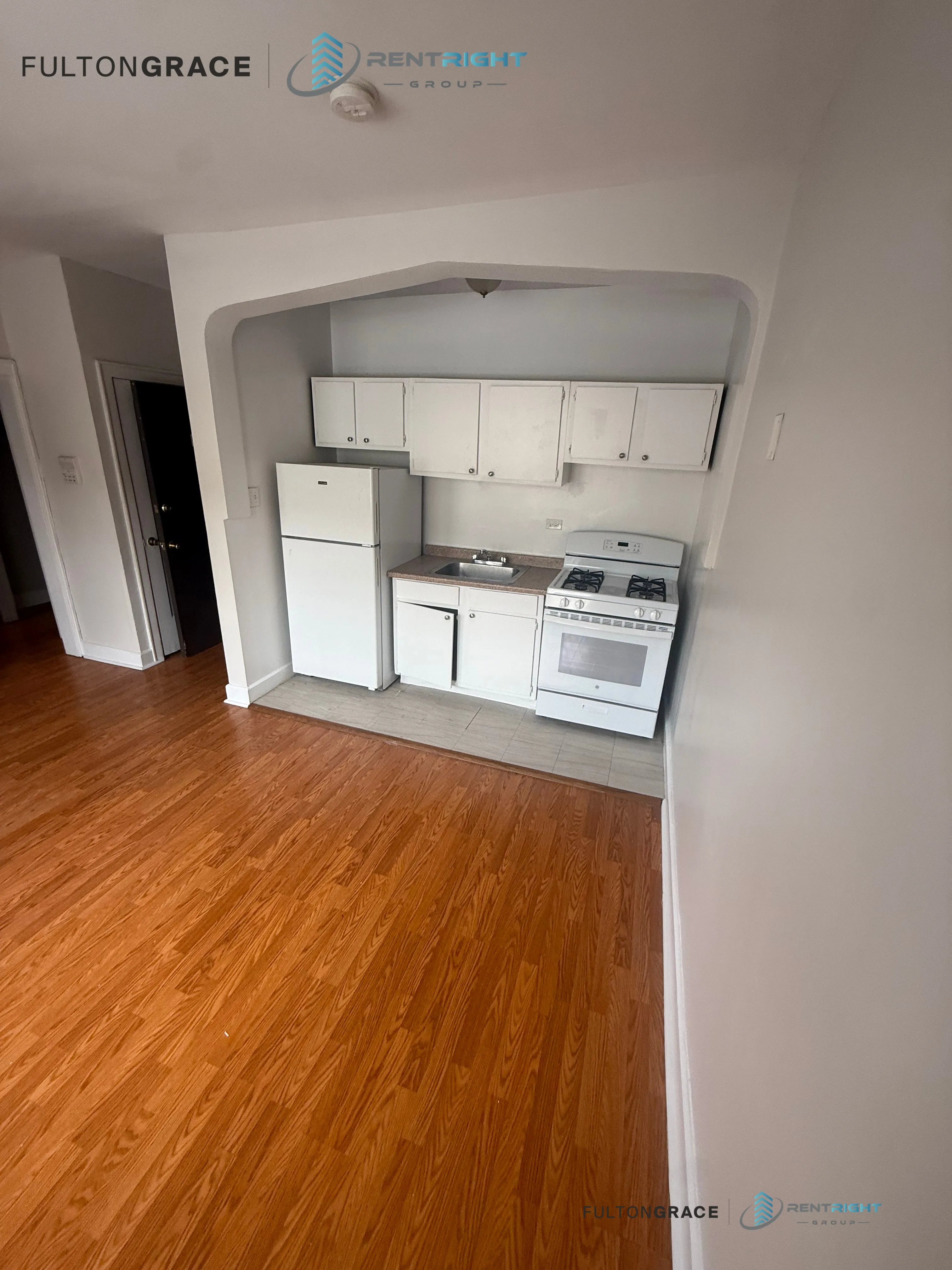 3244 N Pulaski Rd, , 60641, USA 60641-unit#9-Chicago-IL