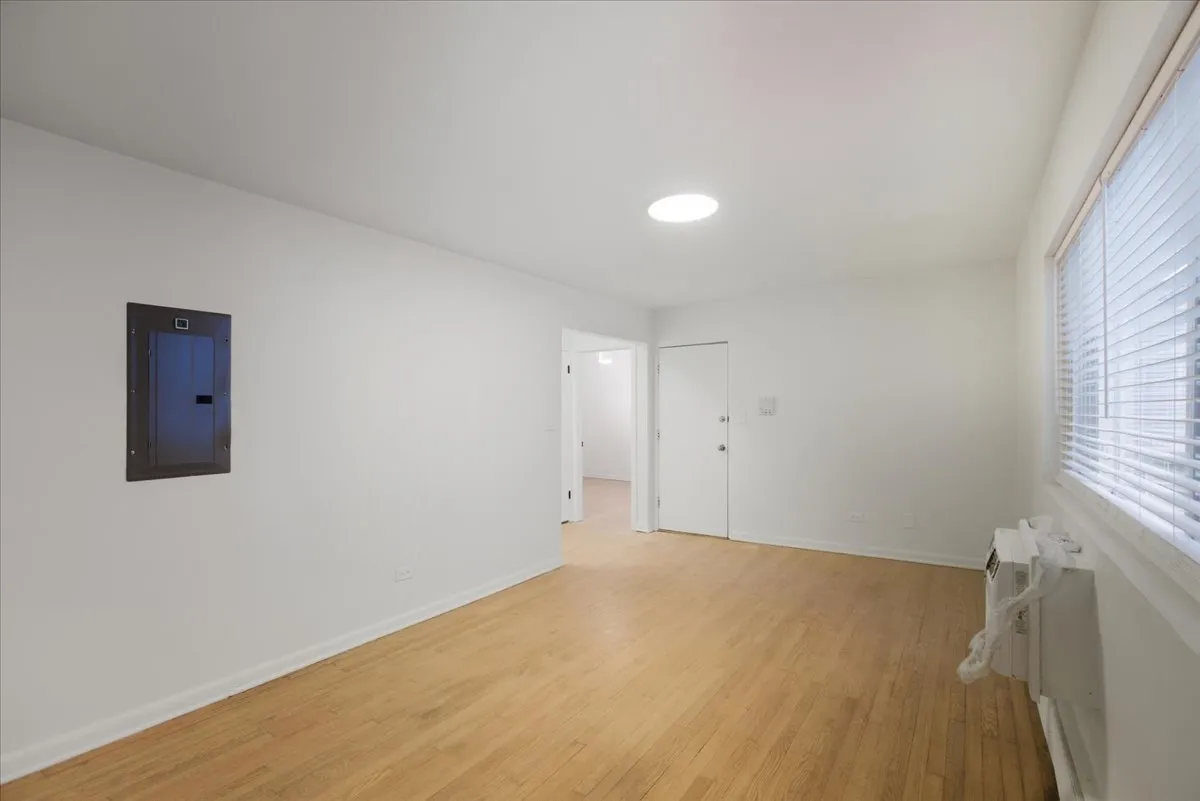 7357 N Winchester Ave, , 60626, USA 60626-unit#2M-Chicago-IL