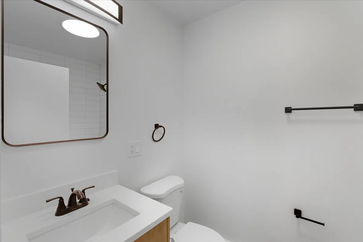 7357 N Winchester Ave, ,  60626, USA 60626-unit#2R-Chicago-IL