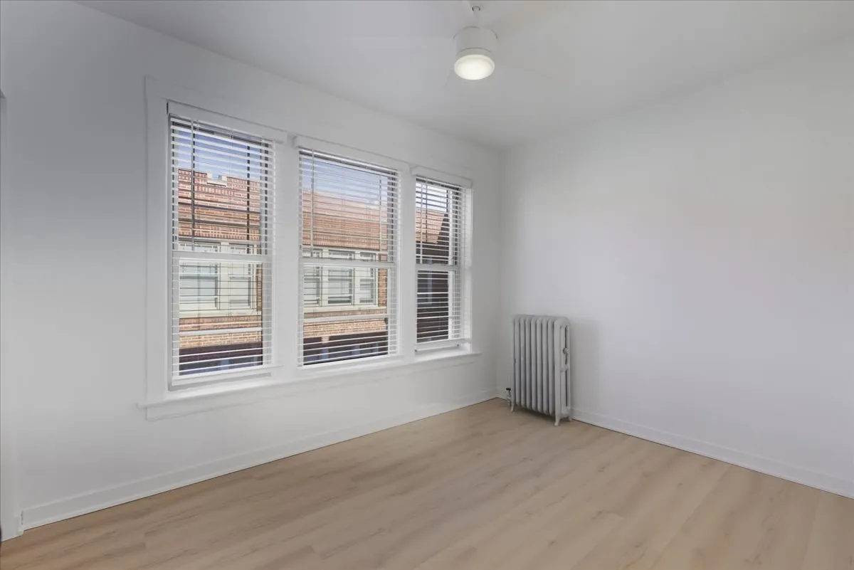 6977 N Bell Ave, ,  60645, USA 60645-unit#2-Chicago-IL