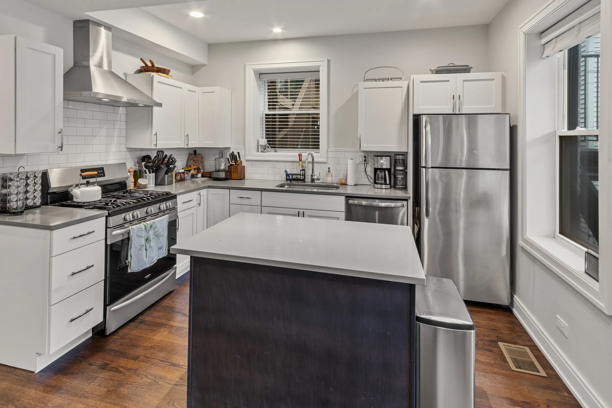 856 N Hermitage Ave, ,  60622, USA 60622-unit#1R-Chicago-IL