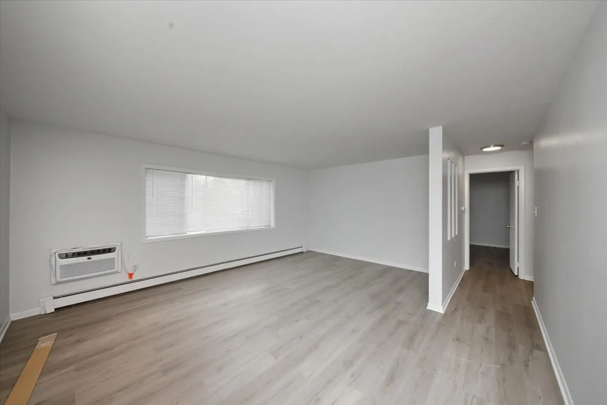 700 McKinley Ave, ,  60060, USA 60060-unit#102-Mundelein-IL