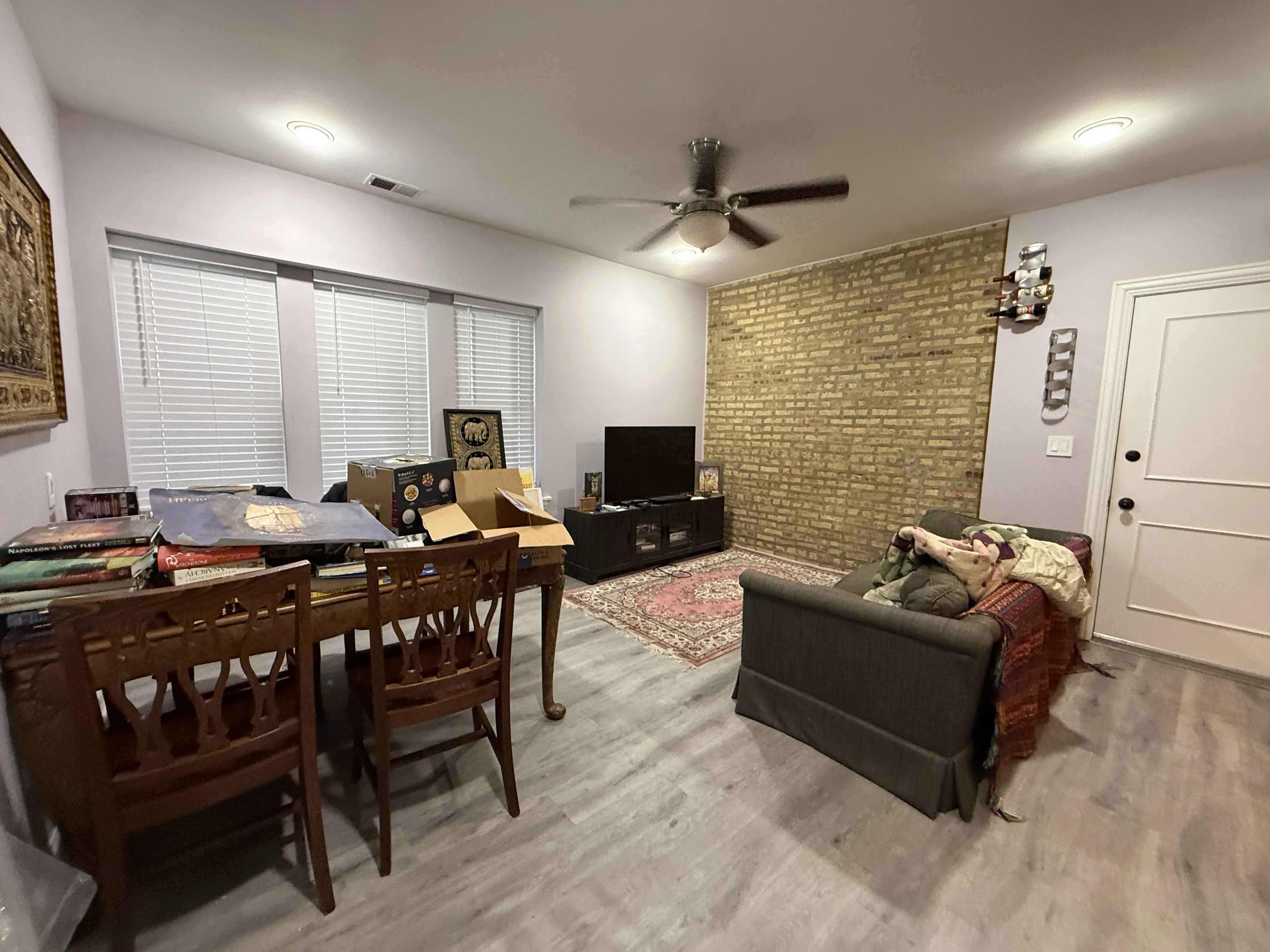 2452 W Ardmore Ave, ,  60659, USA 60659-unit#1-Chicago-IL