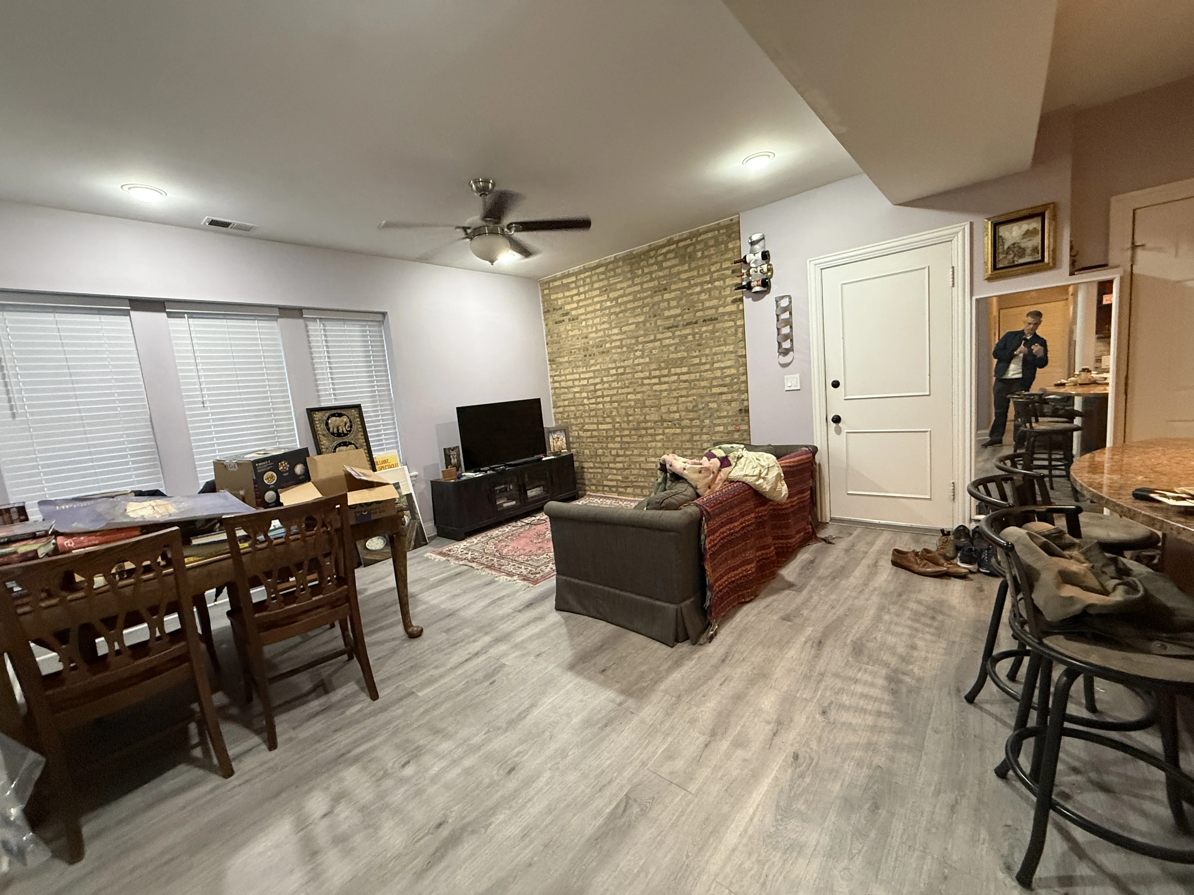 2452 W Ardmore Ave, ,  60659, USA 60659-unit#1-Chicago-IL