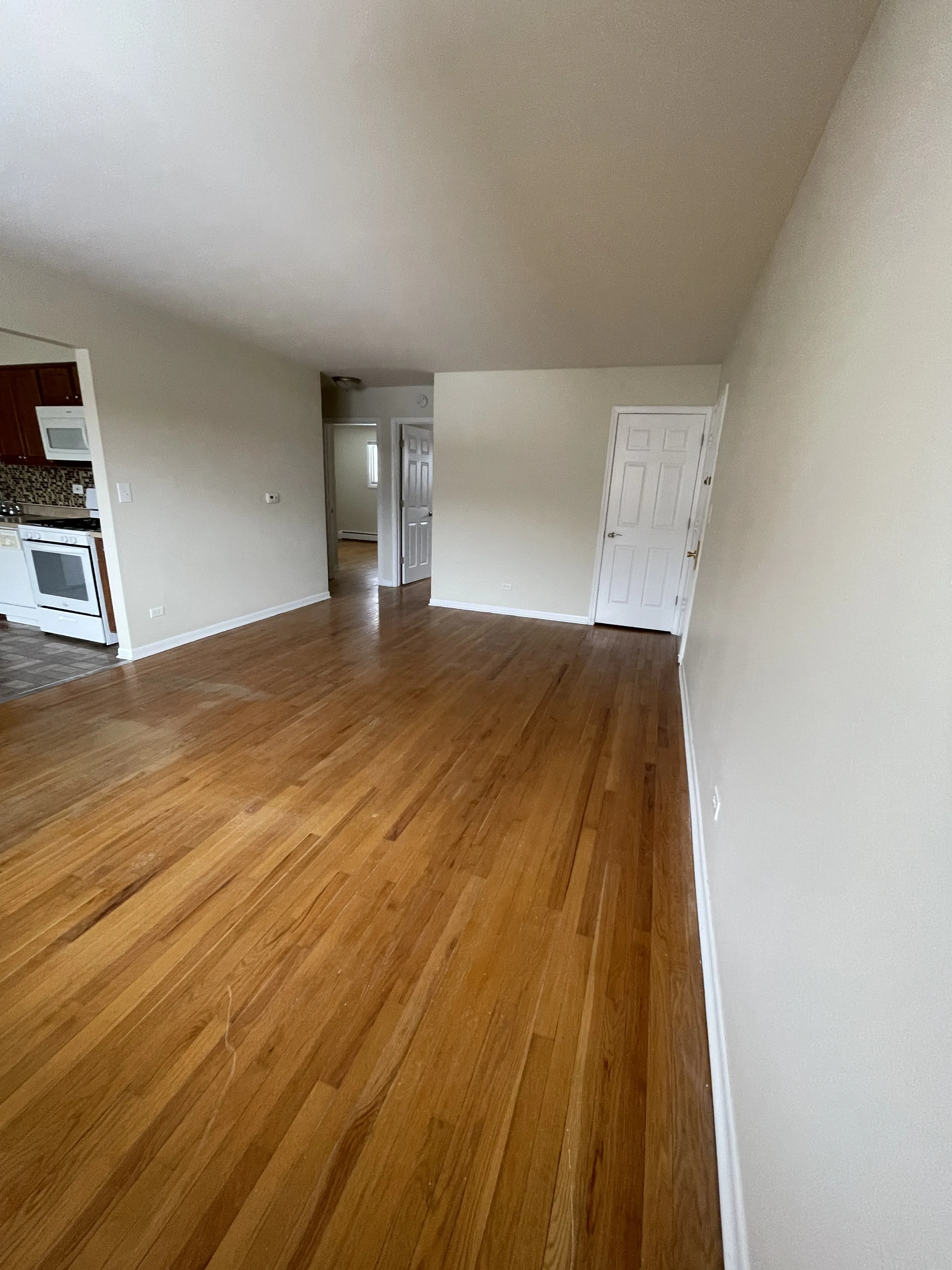 880 N Milwaukee Ave, ,  60048, USA 60048-unit#D2-Libertyville-IL