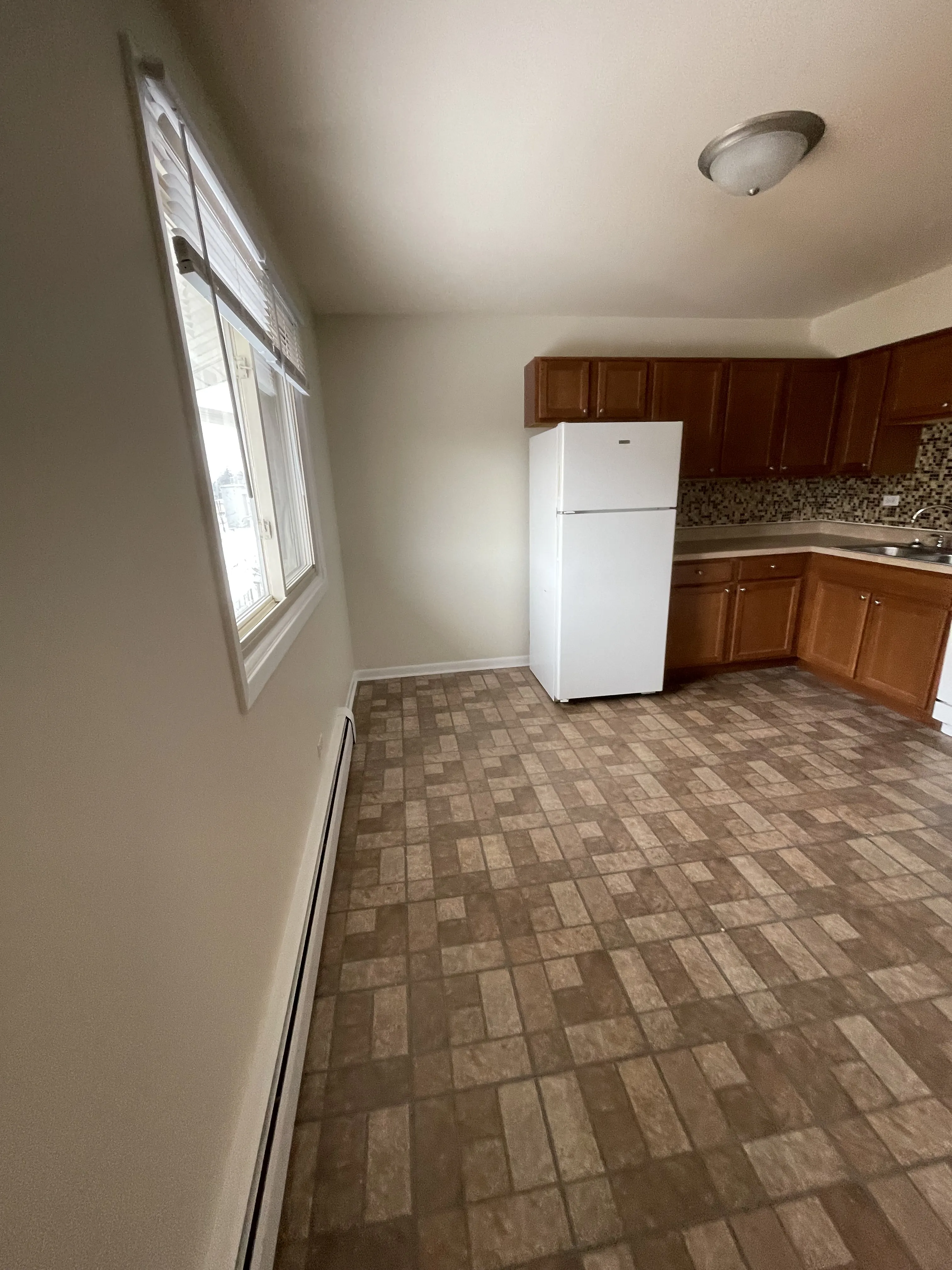 880 N Milwaukee Ave, ,  60048, USA 60048-unit#D2-Libertyville-IL