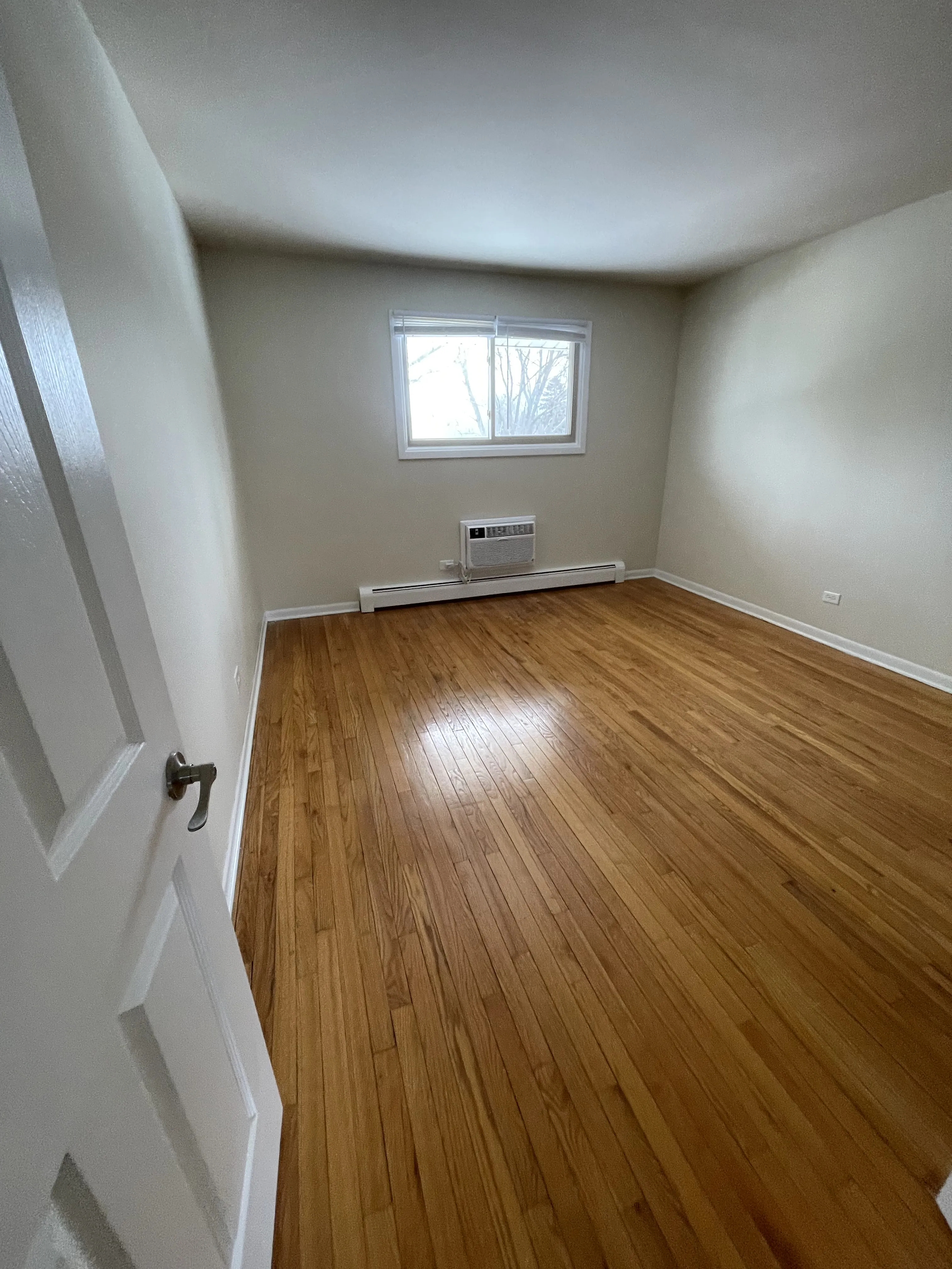 880 N Milwaukee Ave, ,  60048, USA 60048-unit#D2-Libertyville-IL