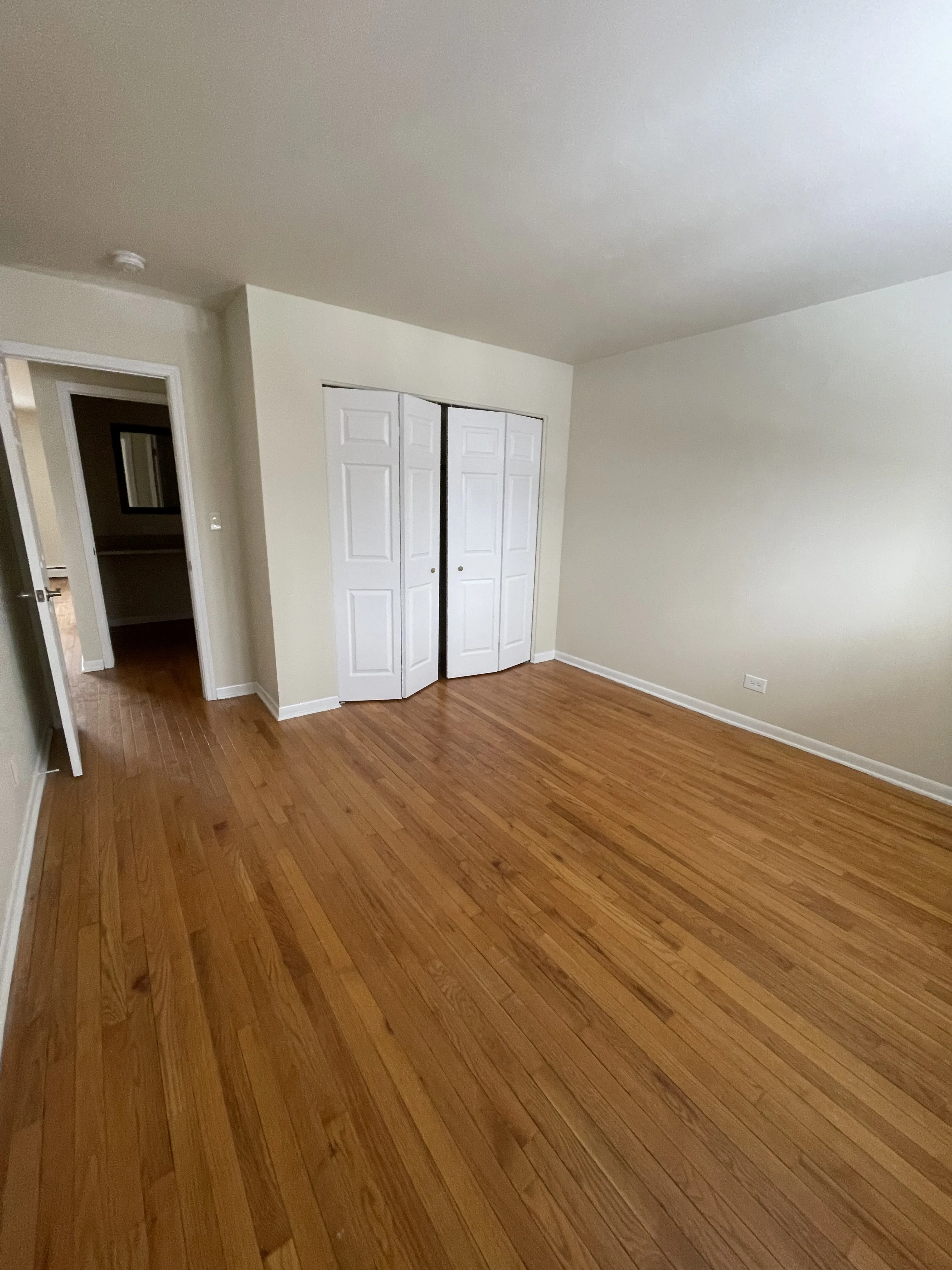 880 N Milwaukee Ave, ,  60048, USA 60048-unit#D2-Libertyville-IL
