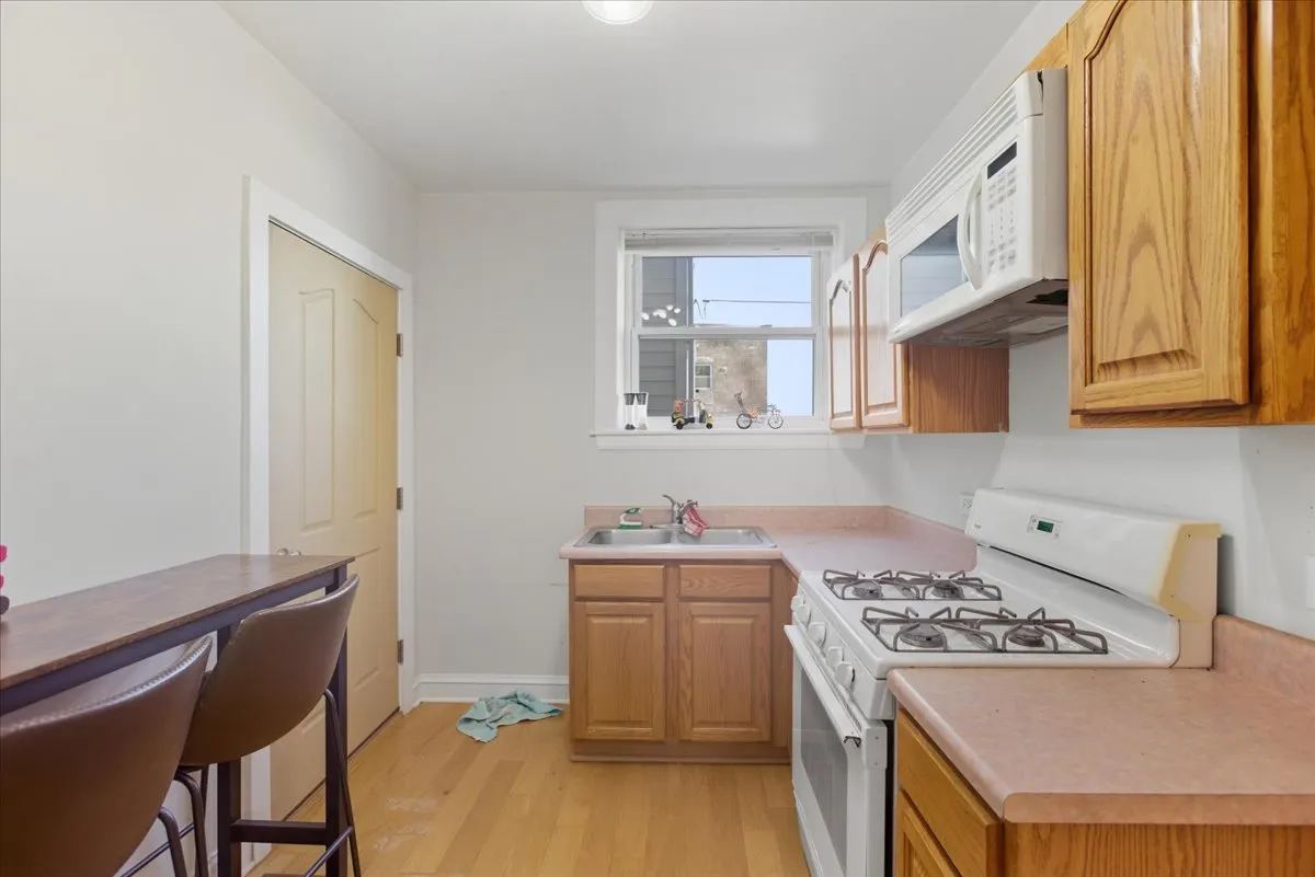 4055 N Spaulding Ave, , 60618, USA 60618-unit#1-Chicago-IL