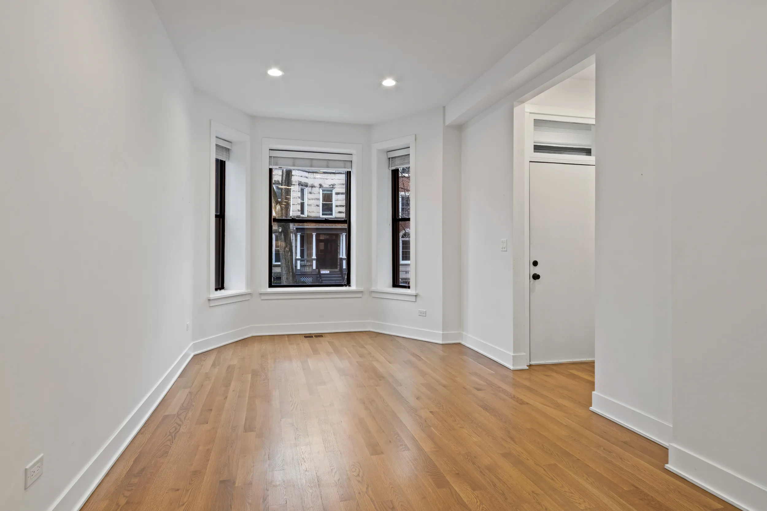 3517 N Reta Ave, ,  60657, USA 60657-unit#1F-Chicago-IL