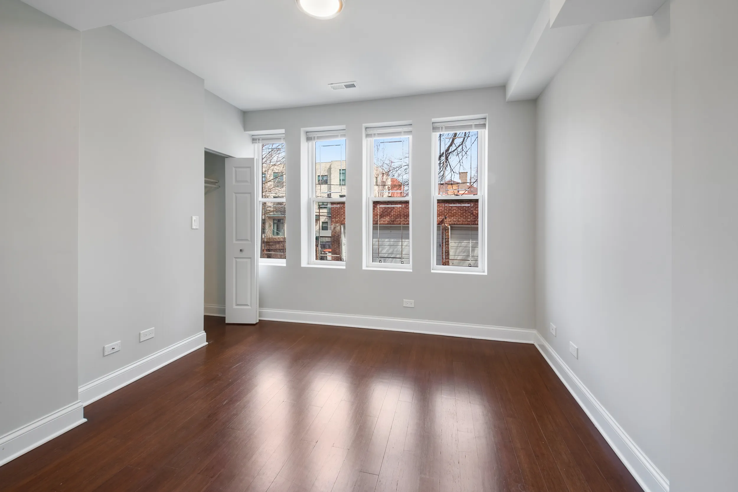 4637 N Dover St, ,  60640, USA 60640-unit#2S-Chicago-IL