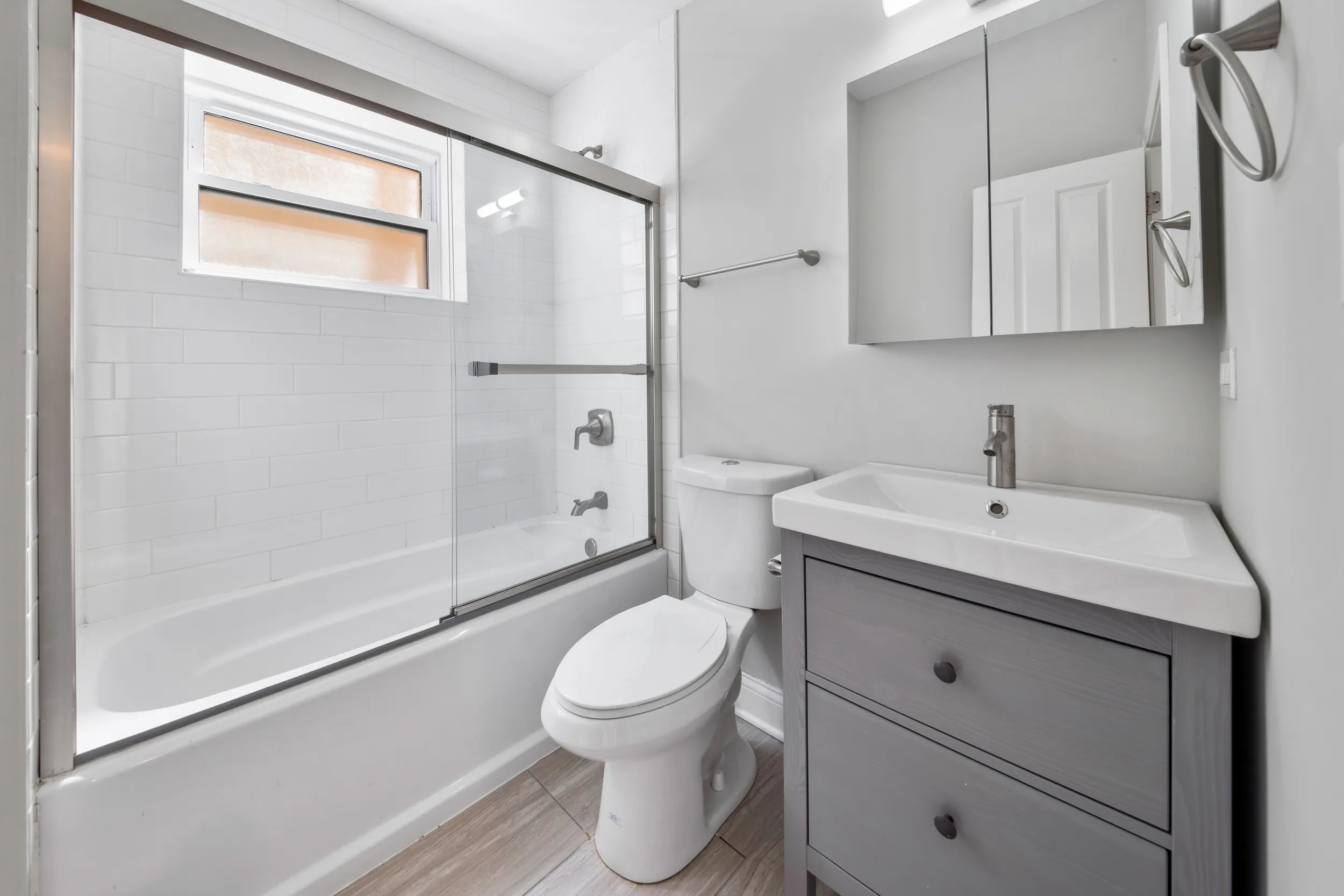 4637 N Dover St, ,  60640, USA 60640-unit#2S-Chicago-IL