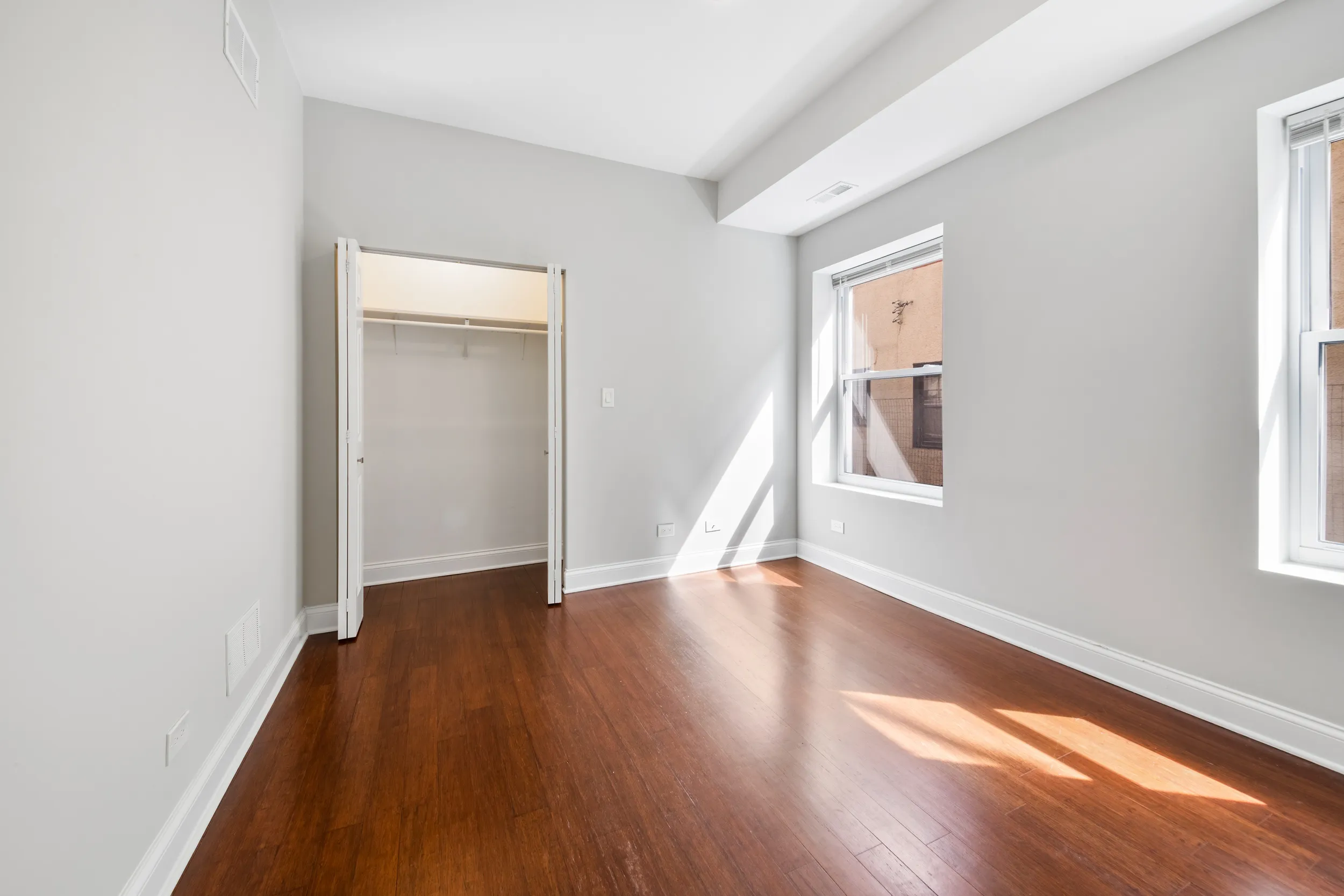4637 N Dover St, ,  60640, USA 60640-unit#2S-Chicago-IL