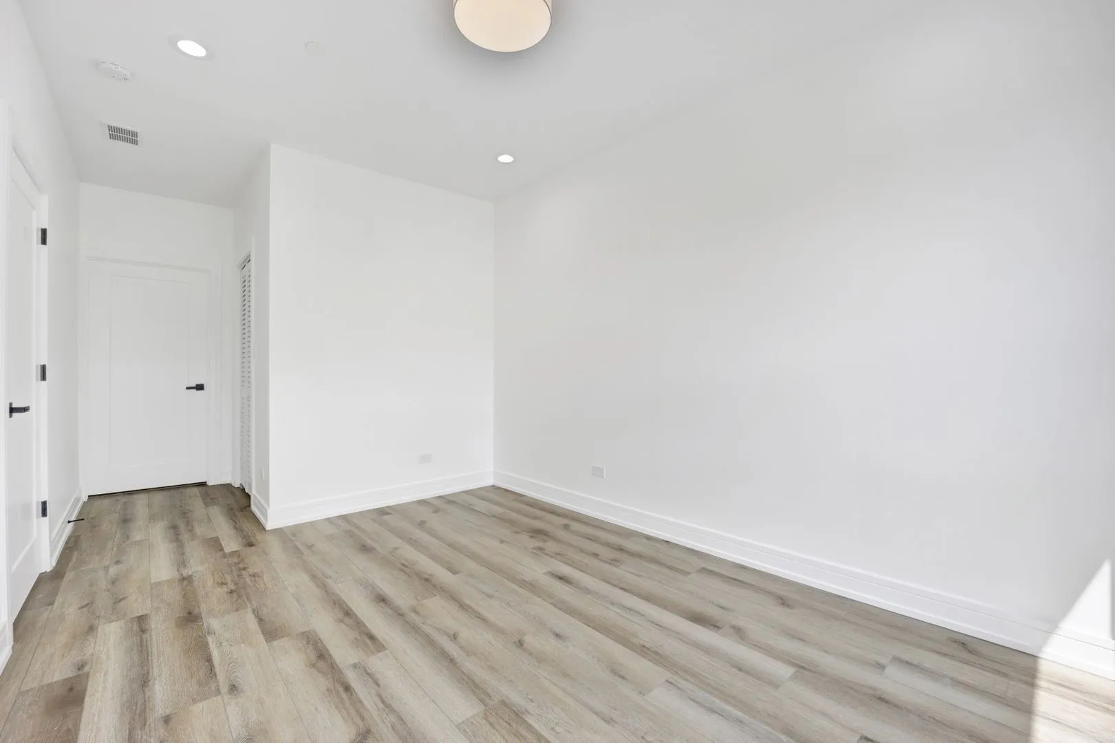 4350 W Lawrence Ave, ,  60630, USA 60630-unit#303-Chicago-IL