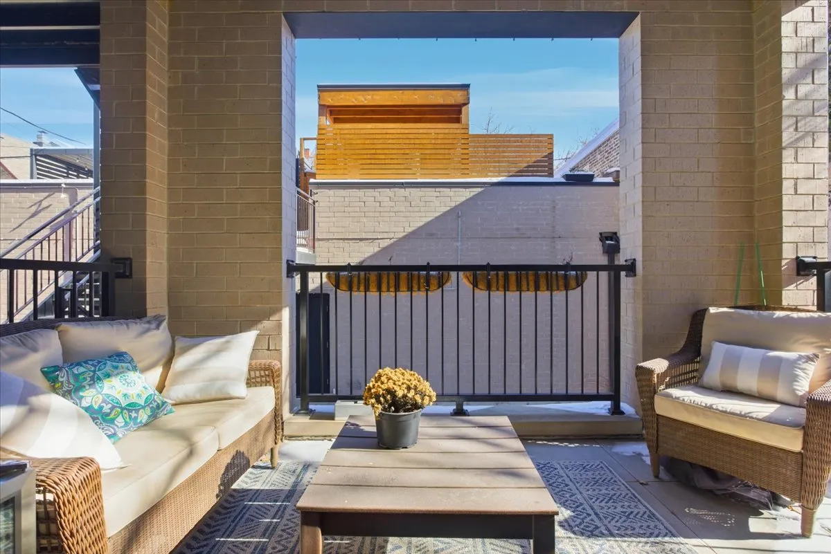 3219 N Seminary Ave, ,  60657, USA 60657-unit#1S-Chicago-IL