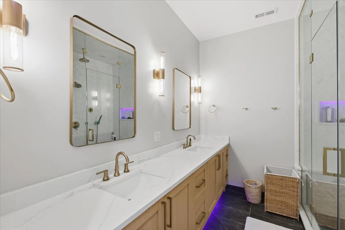 3219 N Seminary Ave, ,  60657, USA 60657-unit#1S-Chicago-IL
