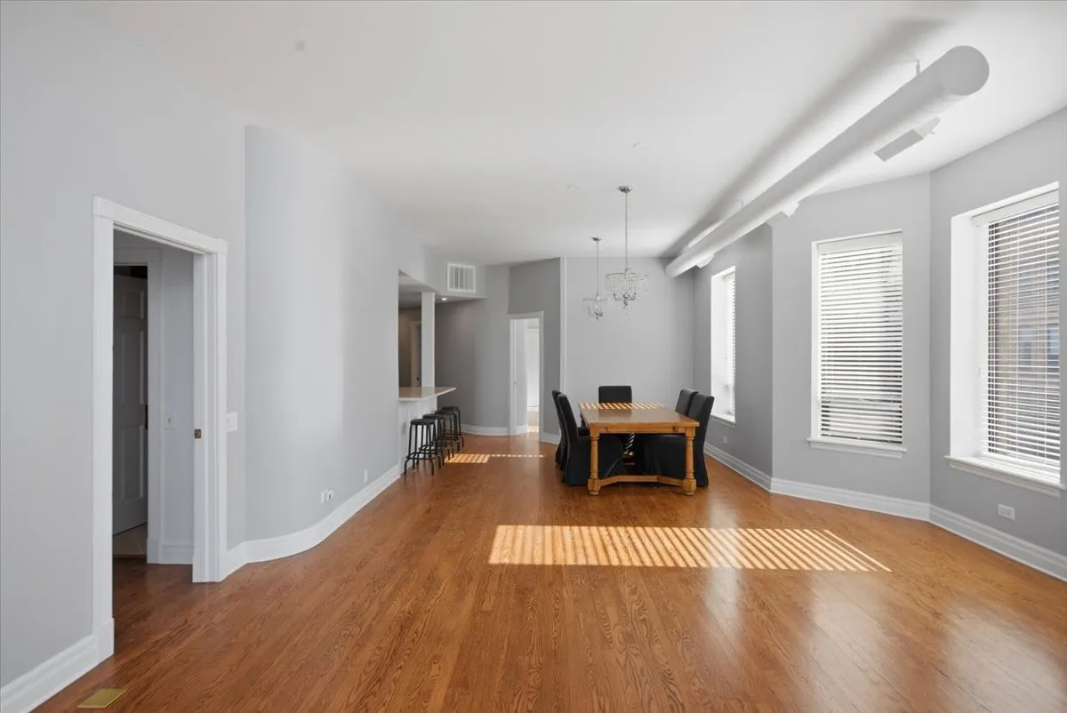 501 N Wells St, ,  60654, USA 60654-unit#2W-Chicago-IL