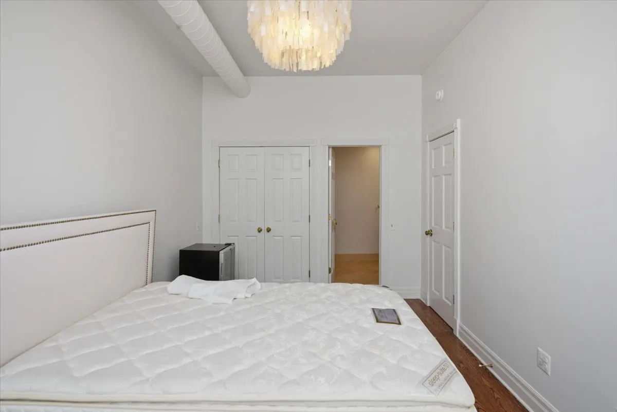 501 N Wells St, ,  60654, USA 60654-unit#2W-Chicago-IL