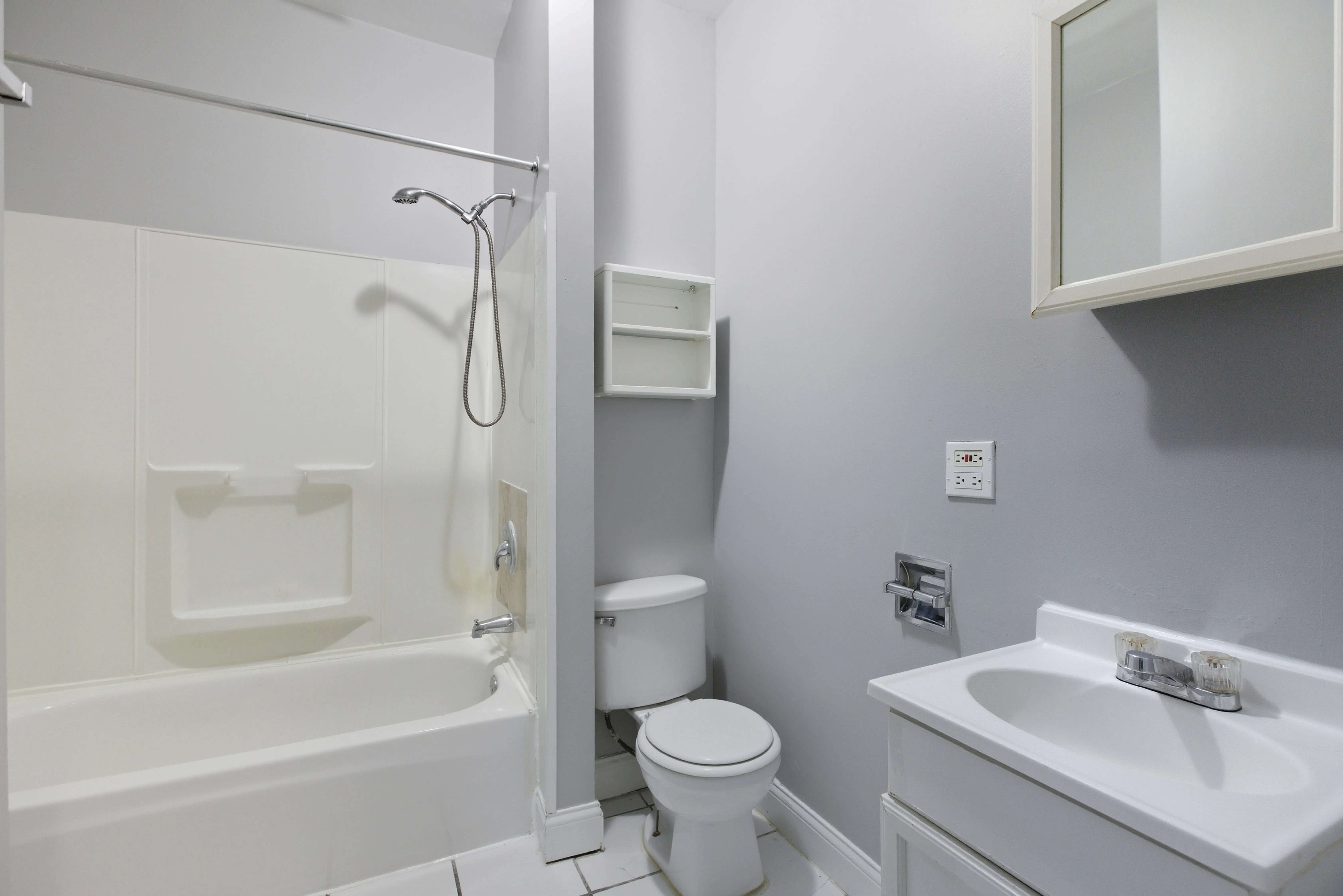 2313 W McLean Ave, , 60647, USA 60647-unit#1E-Chicago-IL