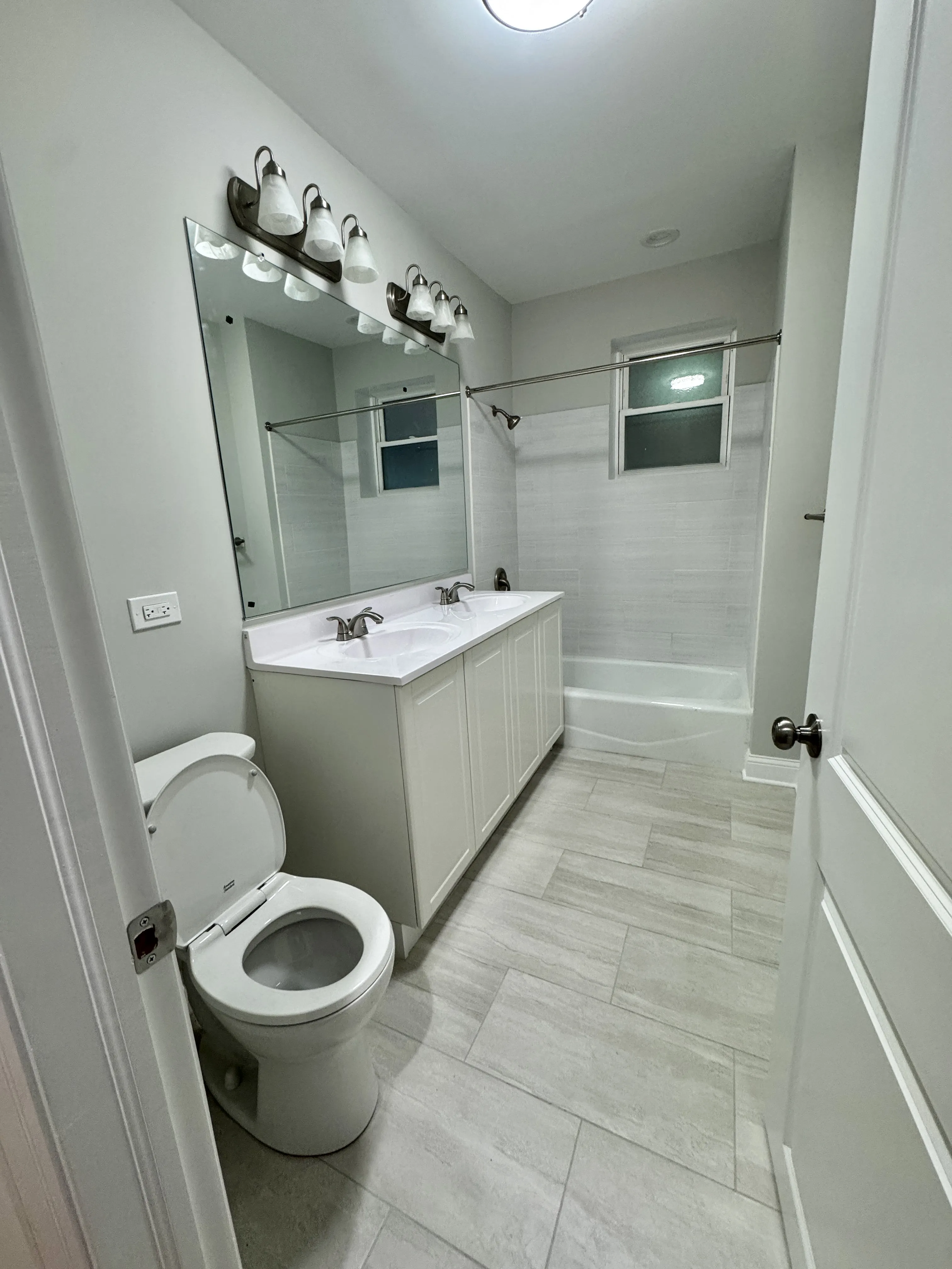 1727 W Bryn Mawr Ave, , 60660, USA 60660-unit#2-Chicago-IL