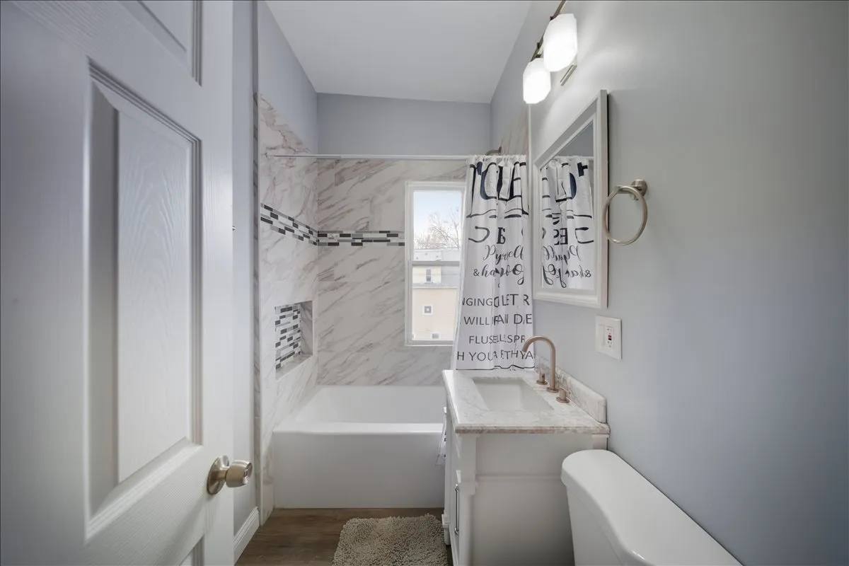 3002 E 81st St, , 60617, USA 60617-unit#2-Chicago-IL