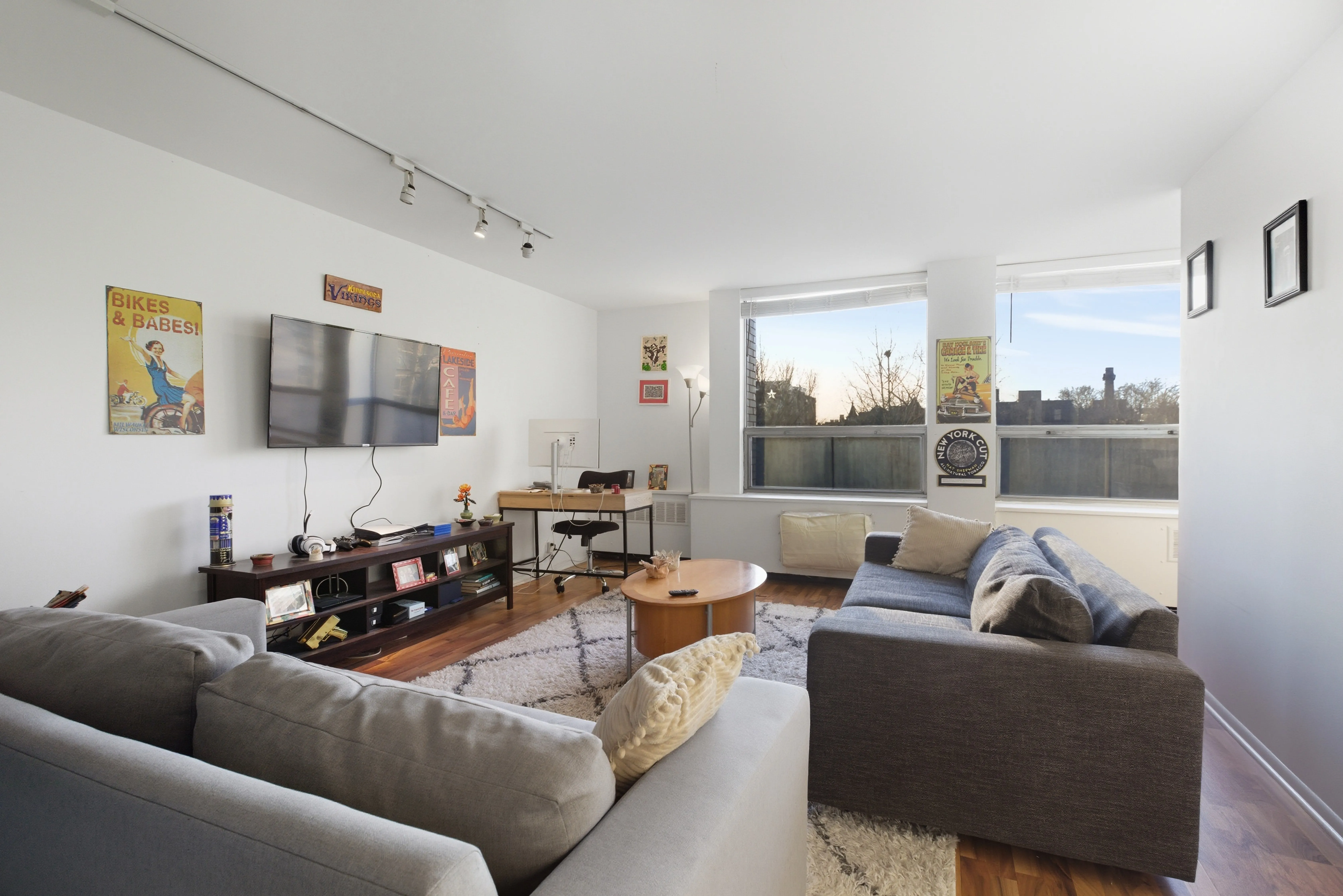 1355 N Sandburg Terrace, , 60610, USA 60610-unit#303D-Chicago-IL