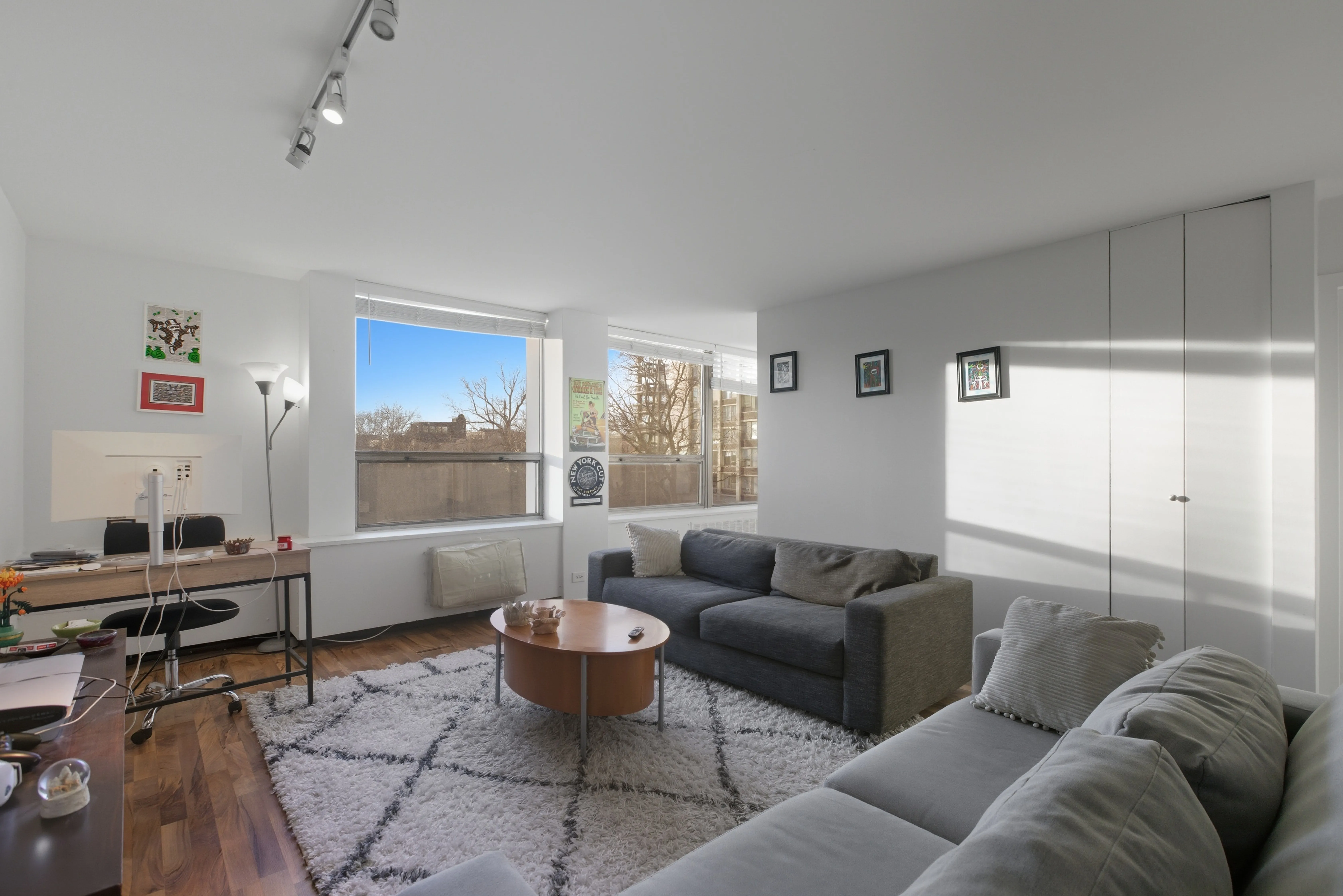 1355 N Sandburg Terrace, , 60610, USA 60610-unit#303D-Chicago-IL