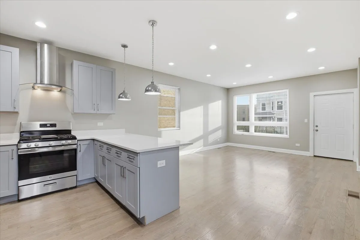 1048 N Lawndale Ave, , 60651, USA 60651-unit#1-Chicago-IL