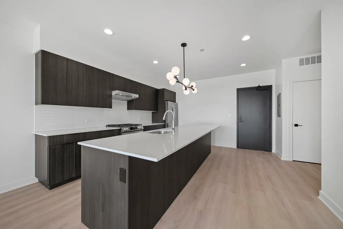 1801 W Grand Ave, ,  60622, USA 60622-unit#405-Chicago-IL