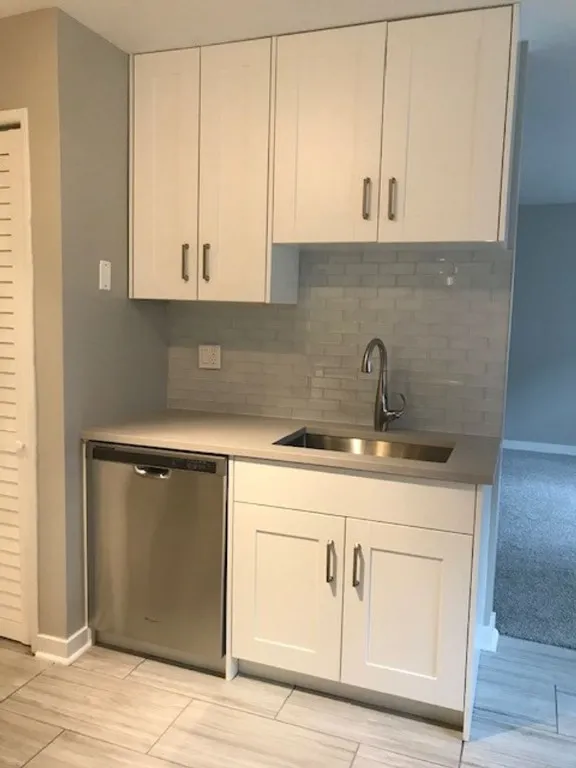 2349 W Jarvis Ave, ,  60645, USA 60645-unit#51-2E-Chicago-IL