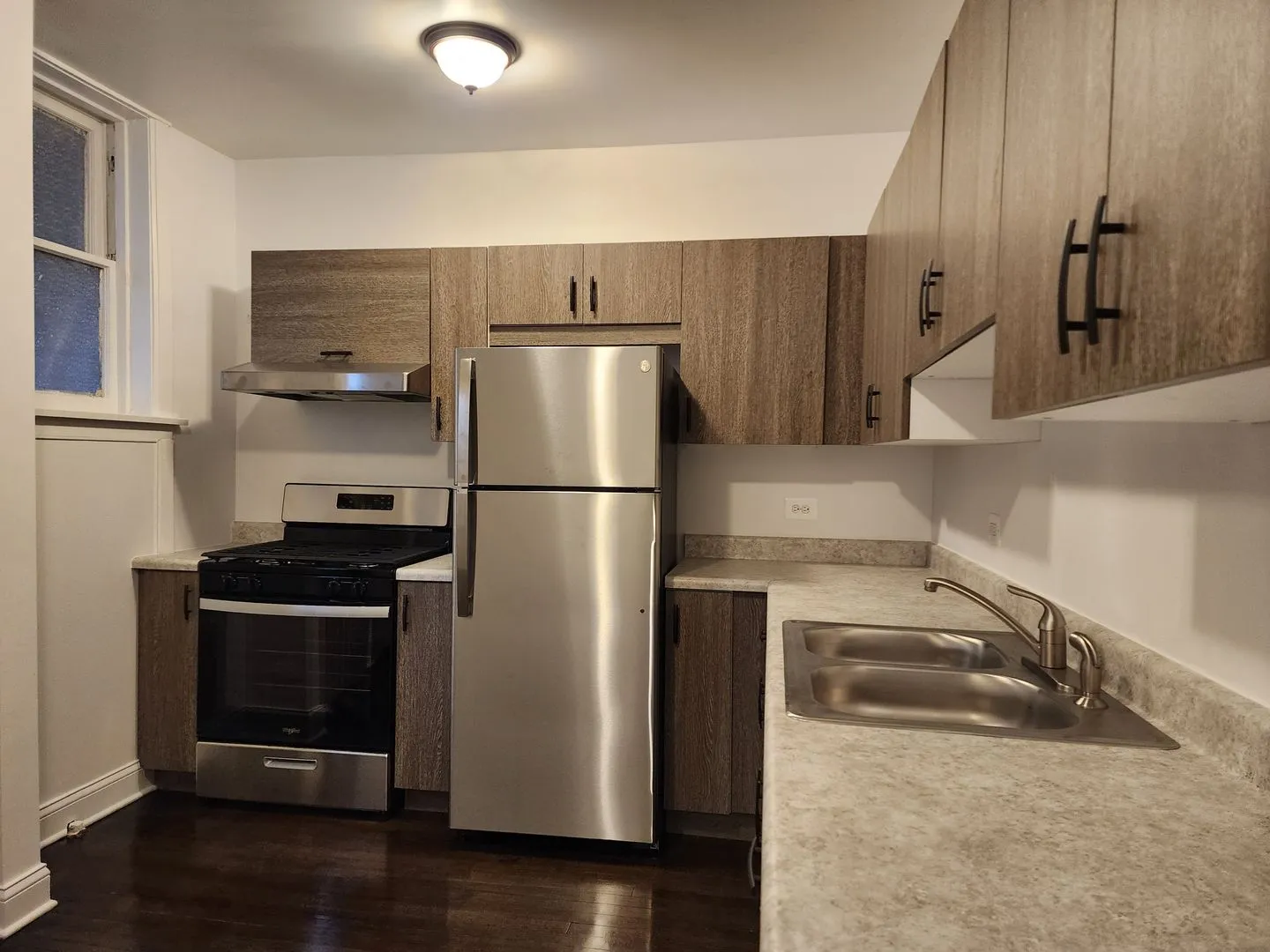 2104 W Birchwood Ave, ,  60645, USA 60645-unit#06-2-Chicago-IL