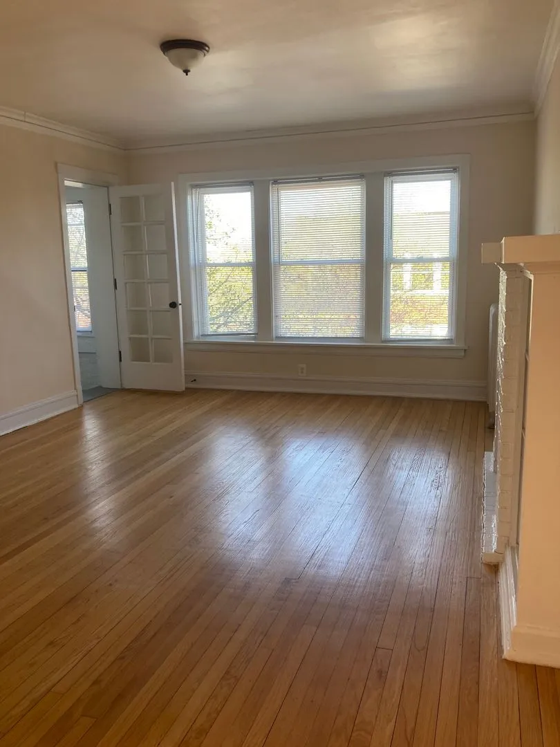 2104 W Birchwood Ave, ,  60645, USA 60645-unit#06-2-Chicago-IL