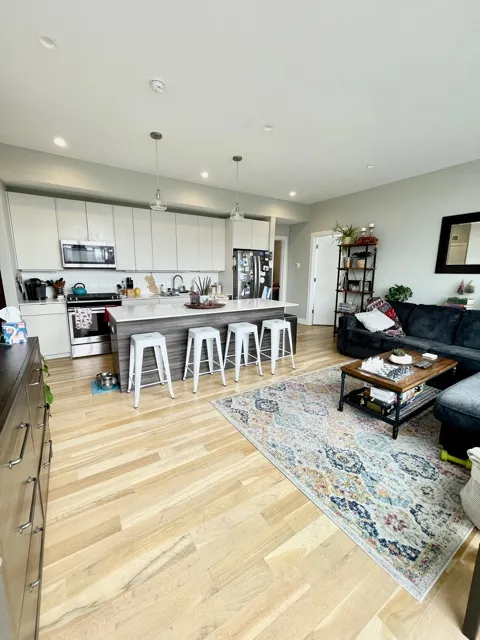 3334 N Southport Ave, , 60657, USA 60657-unit#403-Chicago-IL