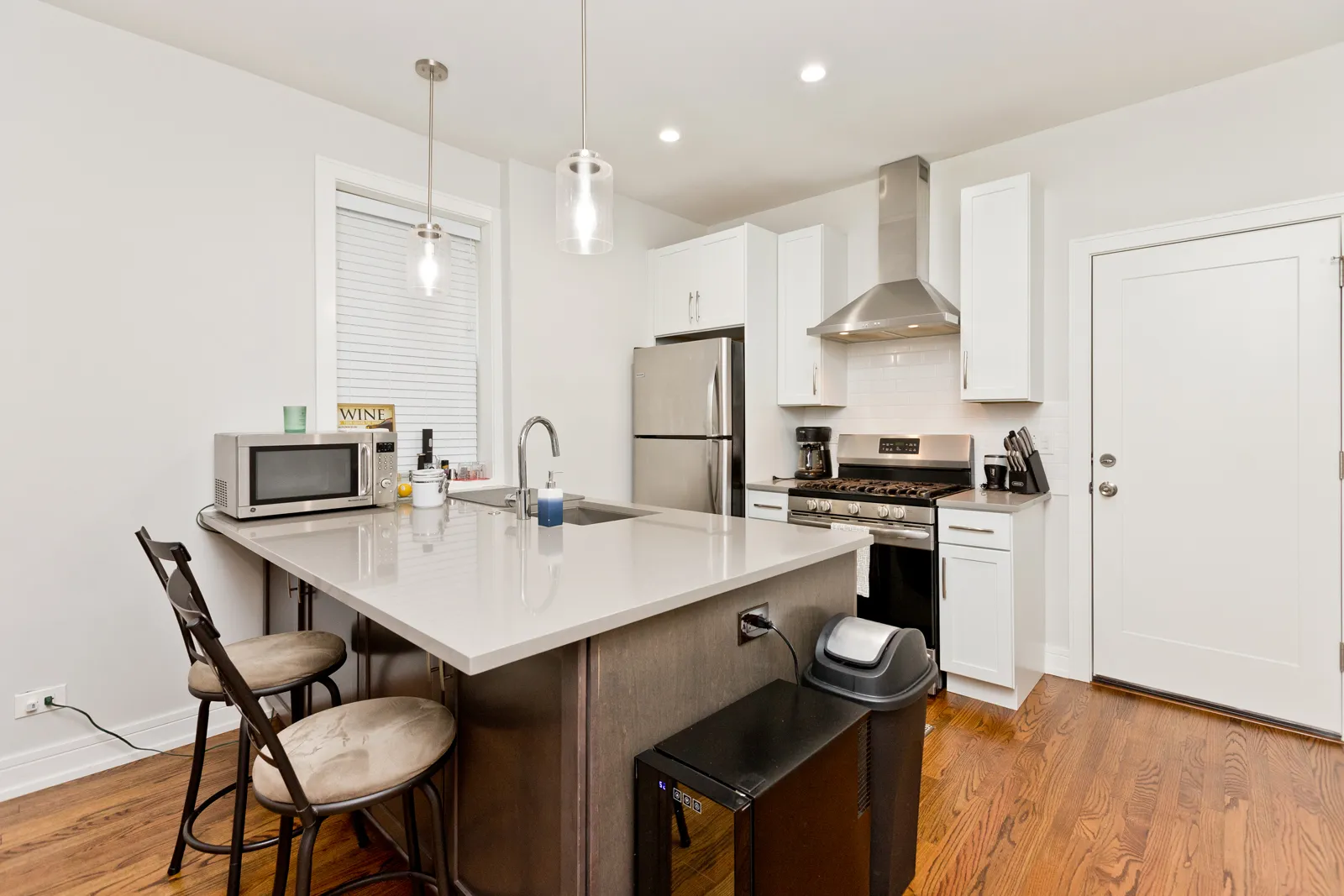 2045 N Wolcott Ave, ,  60614, USA 60614-unit#1R-Chicago-IL