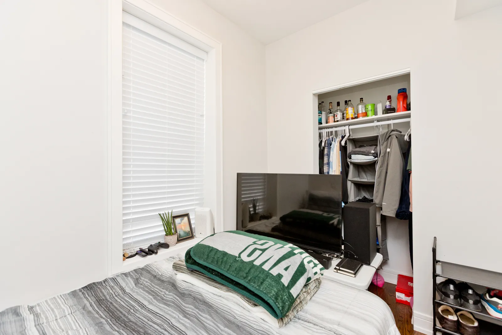 2045 N Wolcott Ave, ,  60614, USA 60614-unit#1R-Chicago-IL