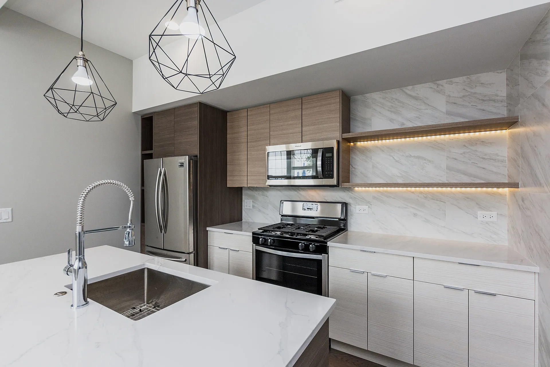 2450 W  Ave, ,  60622, USA 60622-unit#3F-Chicago-IL