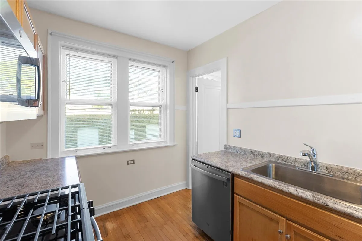 811 Dobson St, Evanston, 60202, USA 60202-unit#1E-Evanson-IL